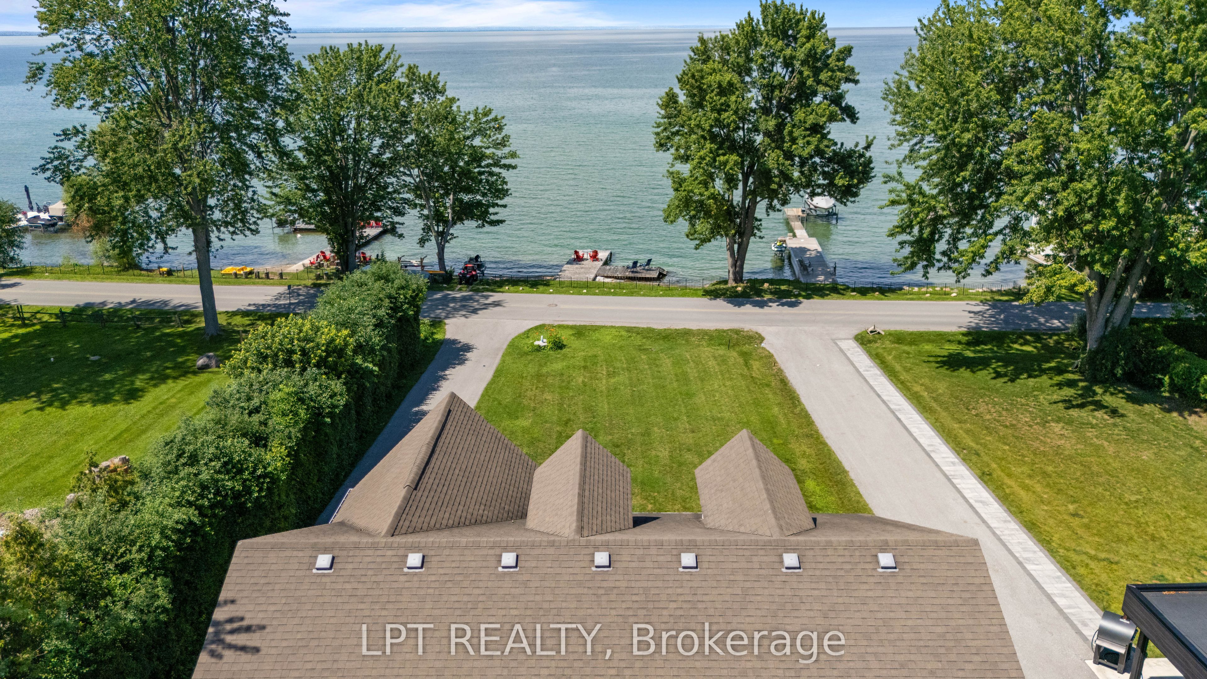 173 Lake Drive E