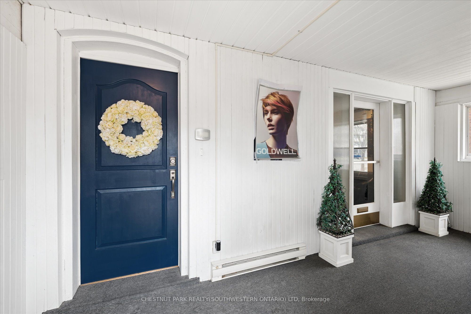 64 Francis Street N