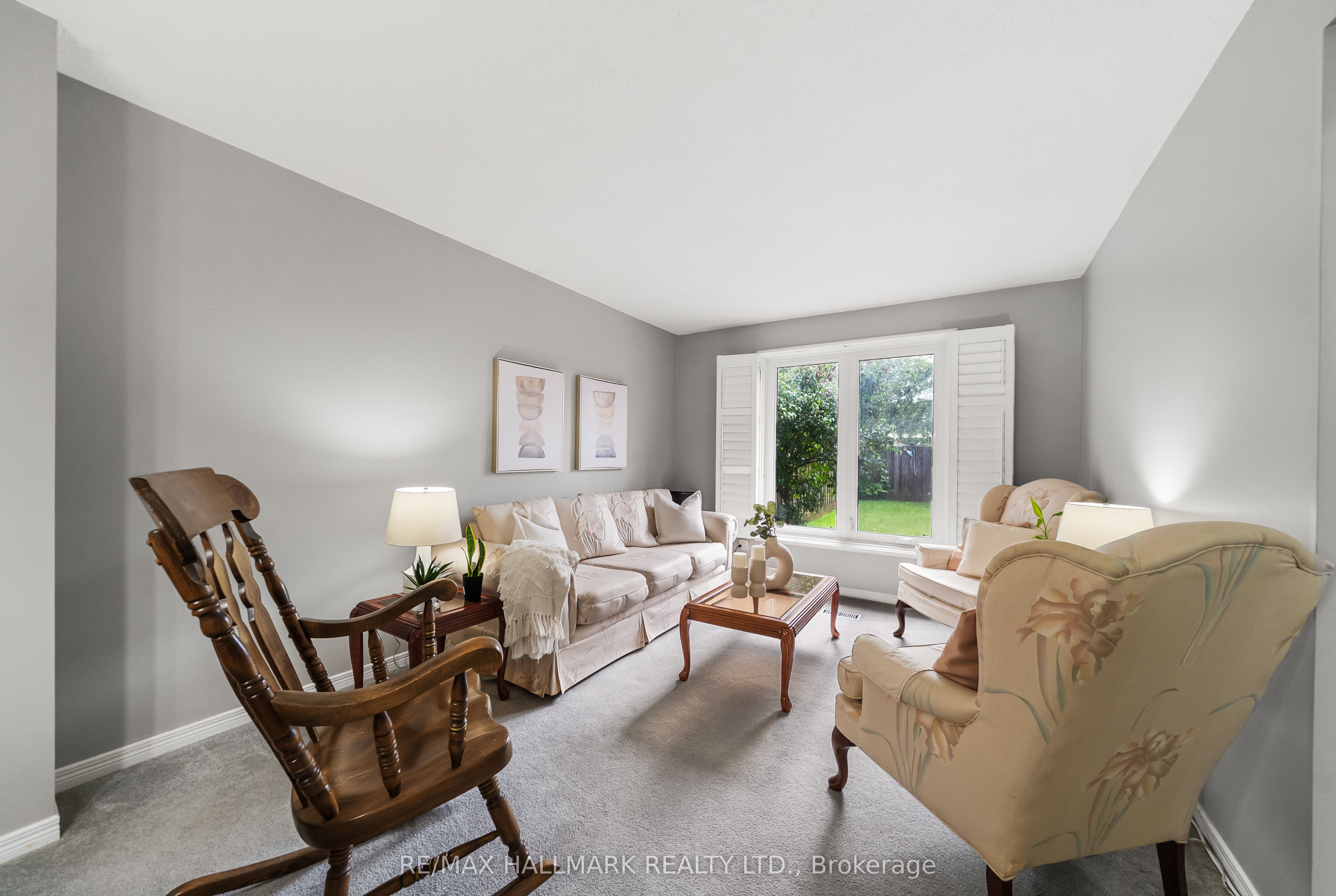 1322 Redwood Lane