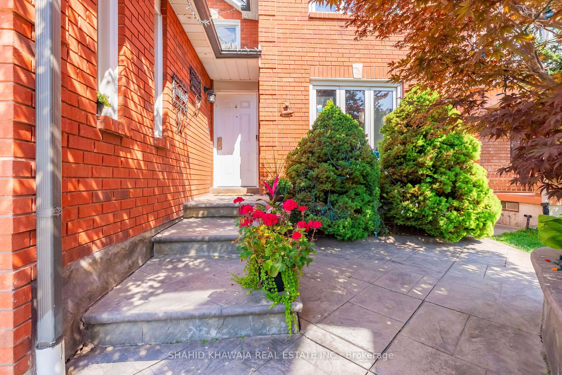 5214 Sundial Court