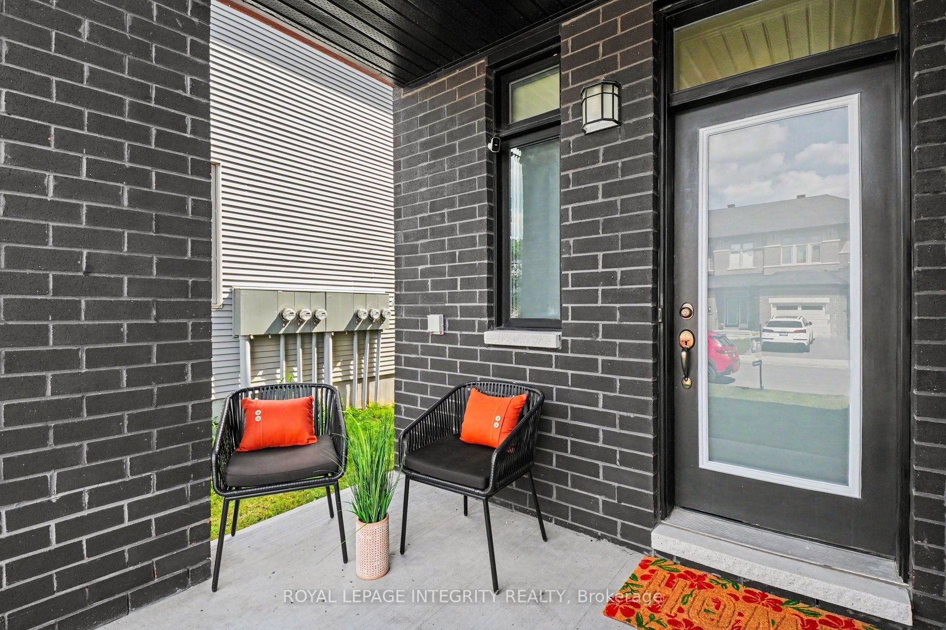 523 Triangle Street
