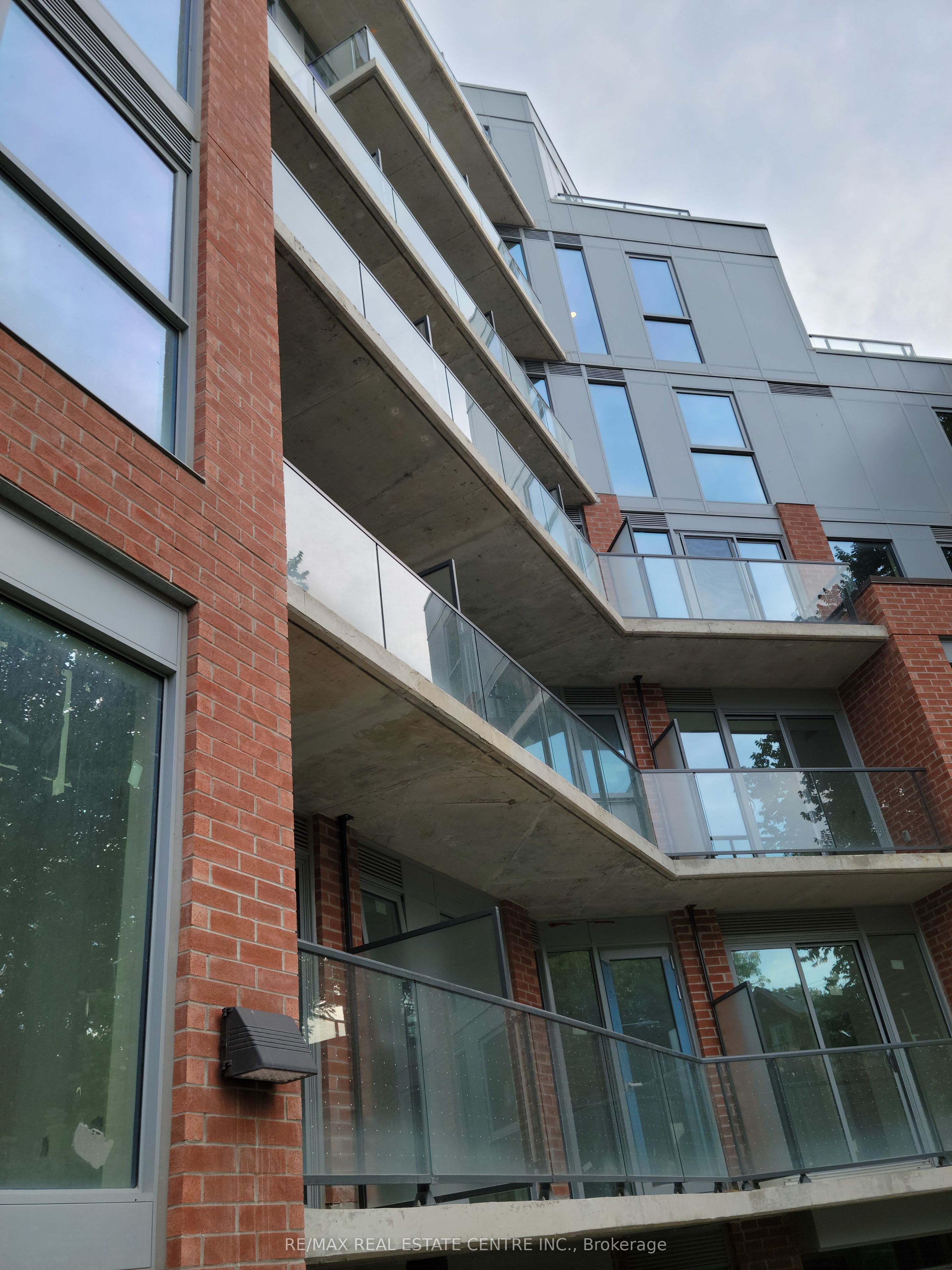 57 Brock Avenue 514