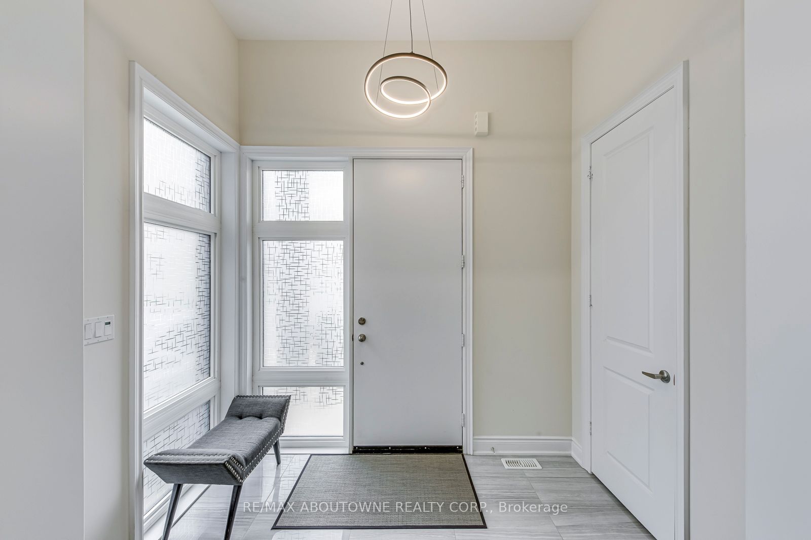 2432 Edward Leaver Trail