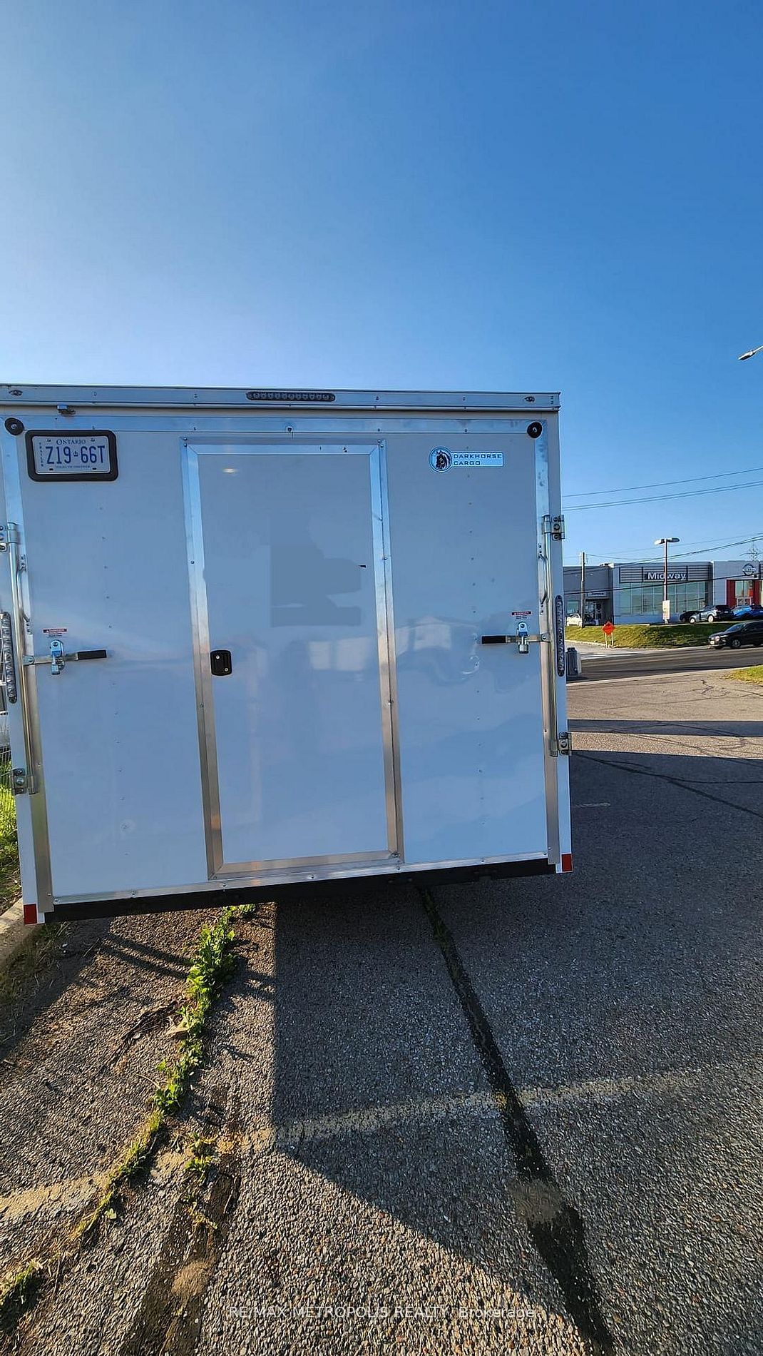 1243 Dundas Street E