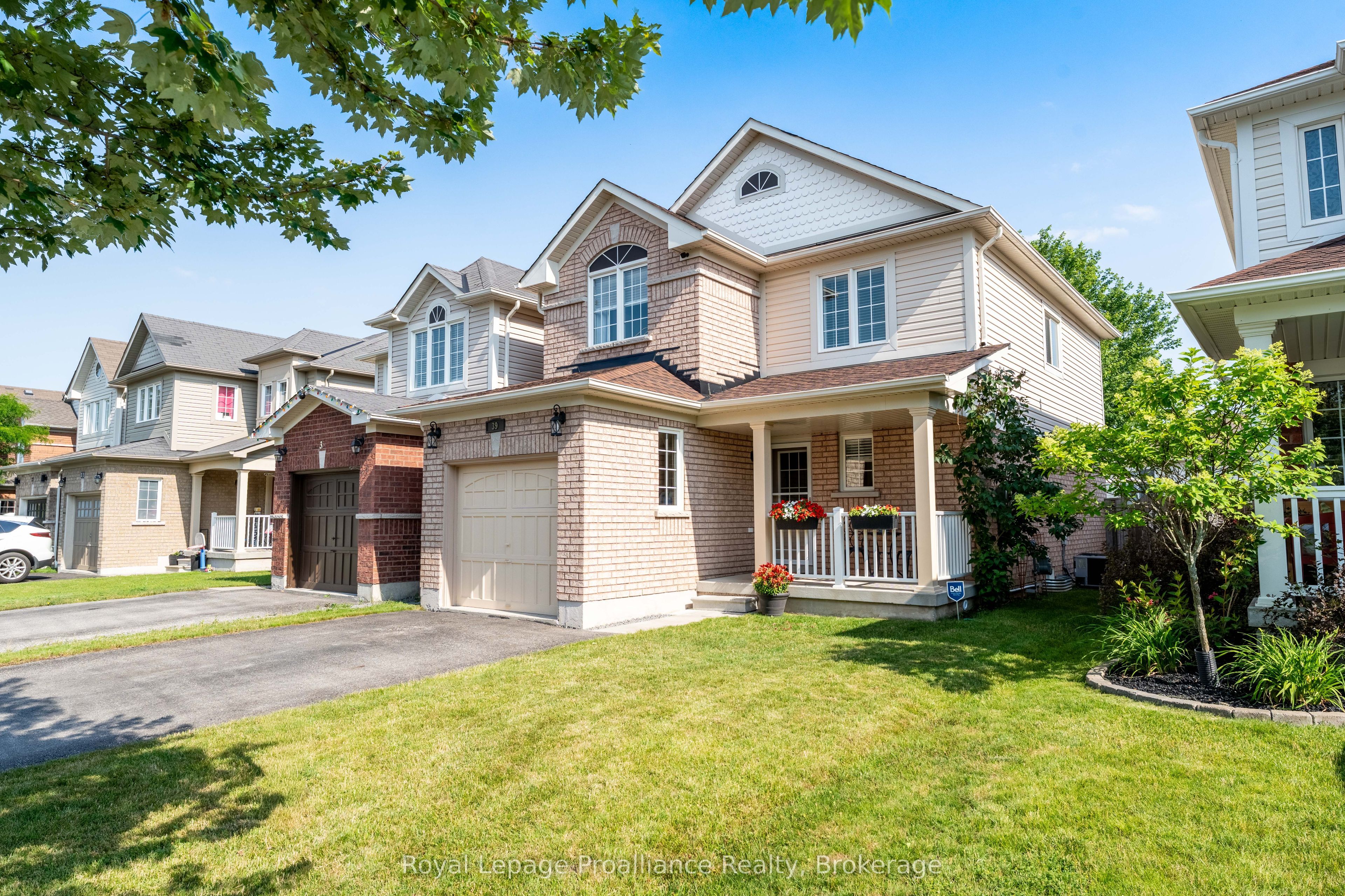 39 Courvier Crescent