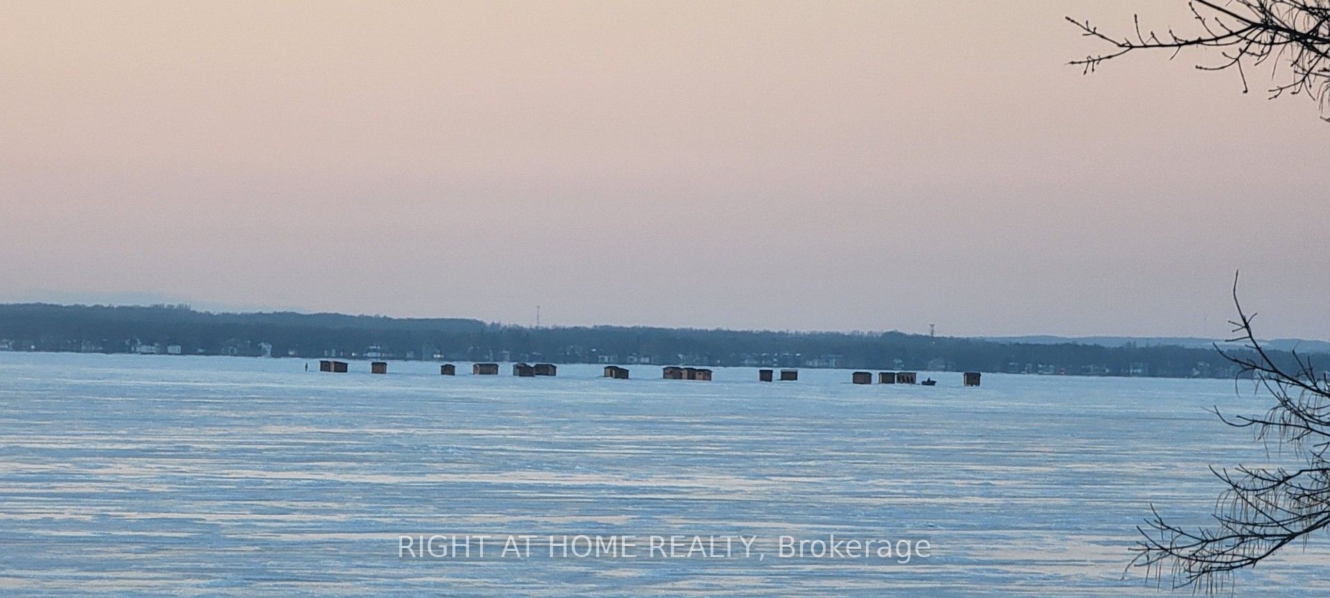 36 Shirlea Boulevard