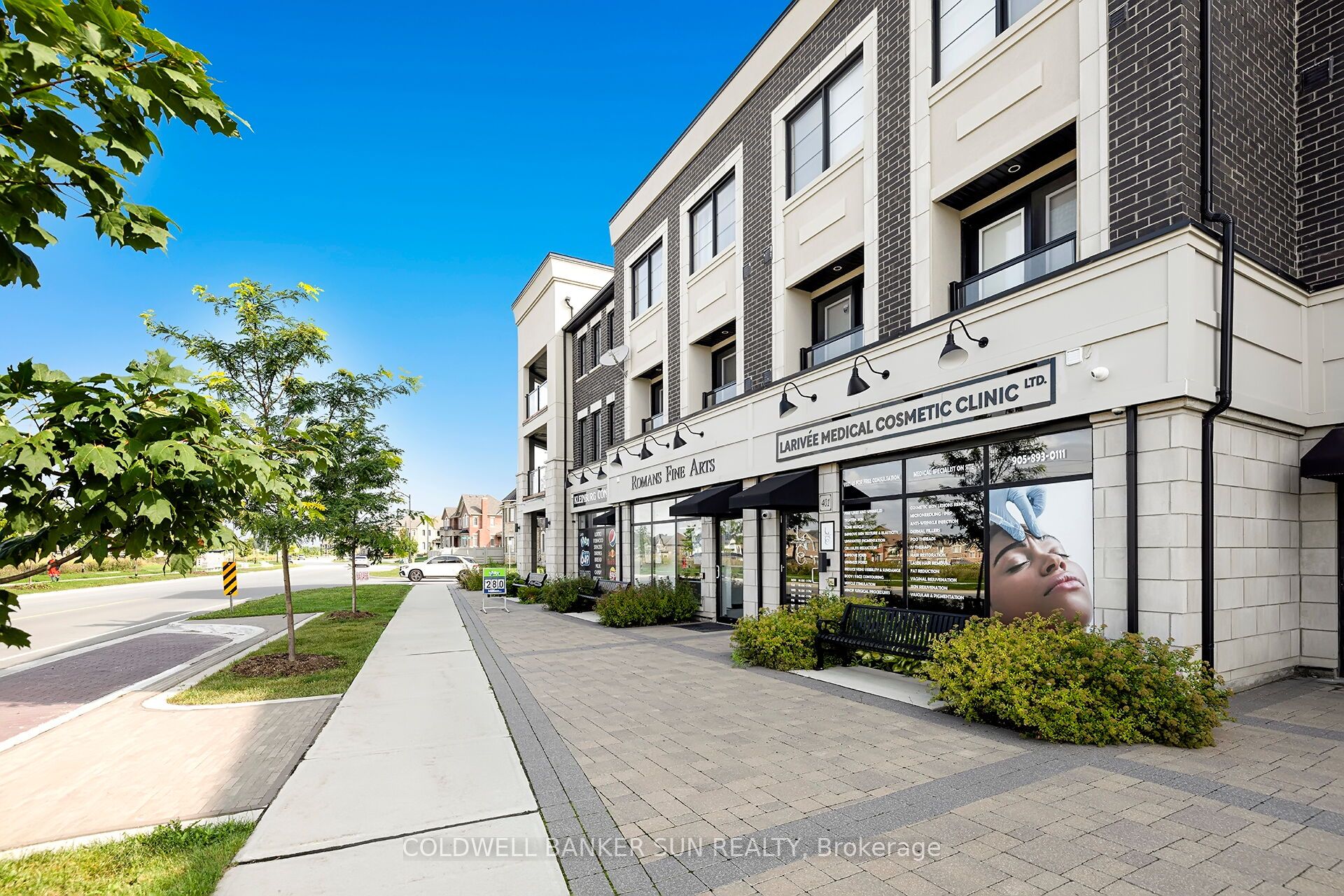 401 Kleinburg Summit Way W