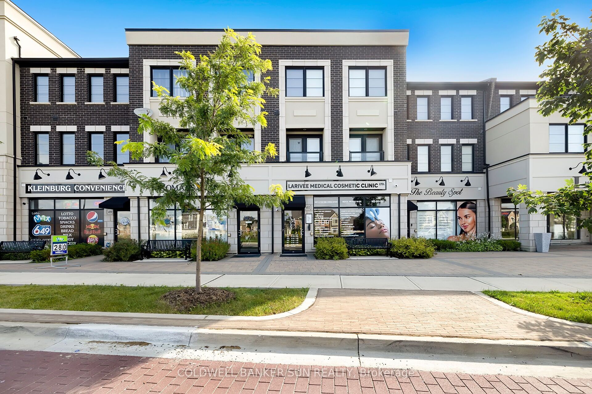 401 Kleinburg Summit Way W