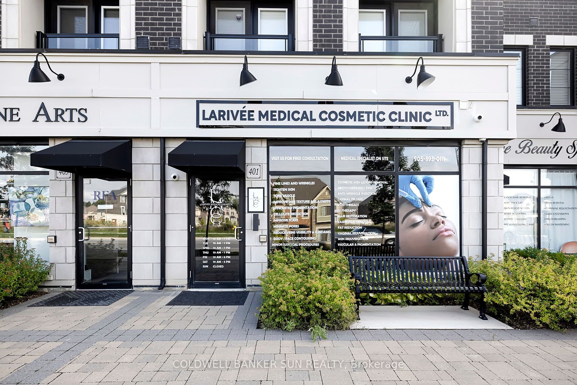 401 Kleinburg Summit Way W