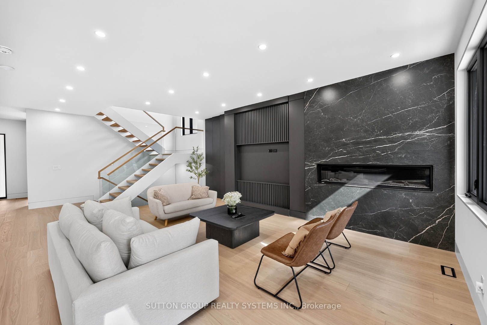 2052 Redan Drive