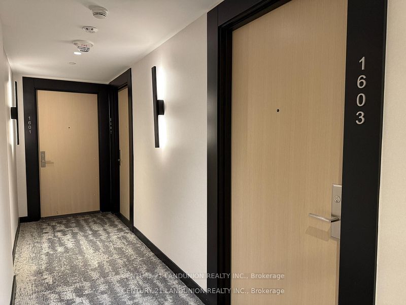 395 Bloor Street E 1603
