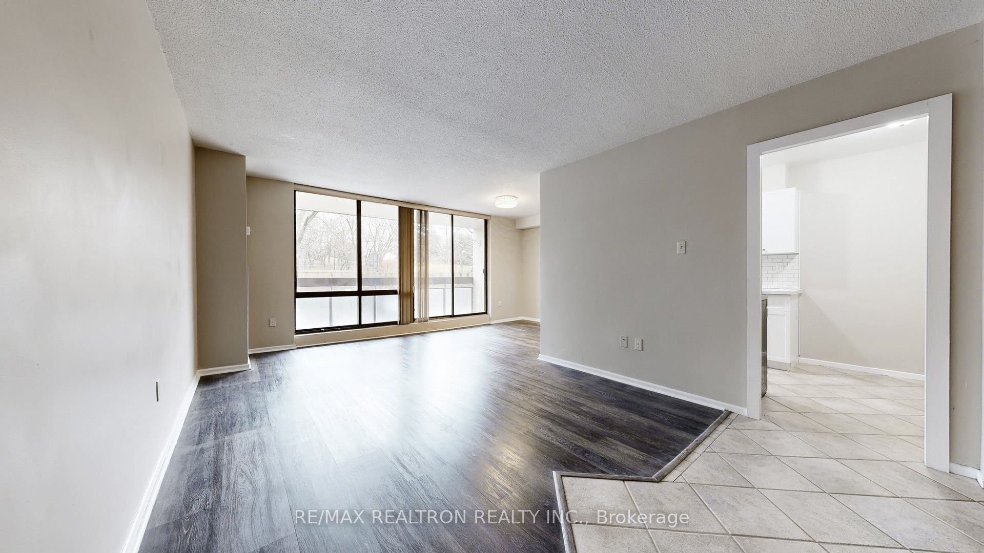 350 Seneca Hill Drive 212