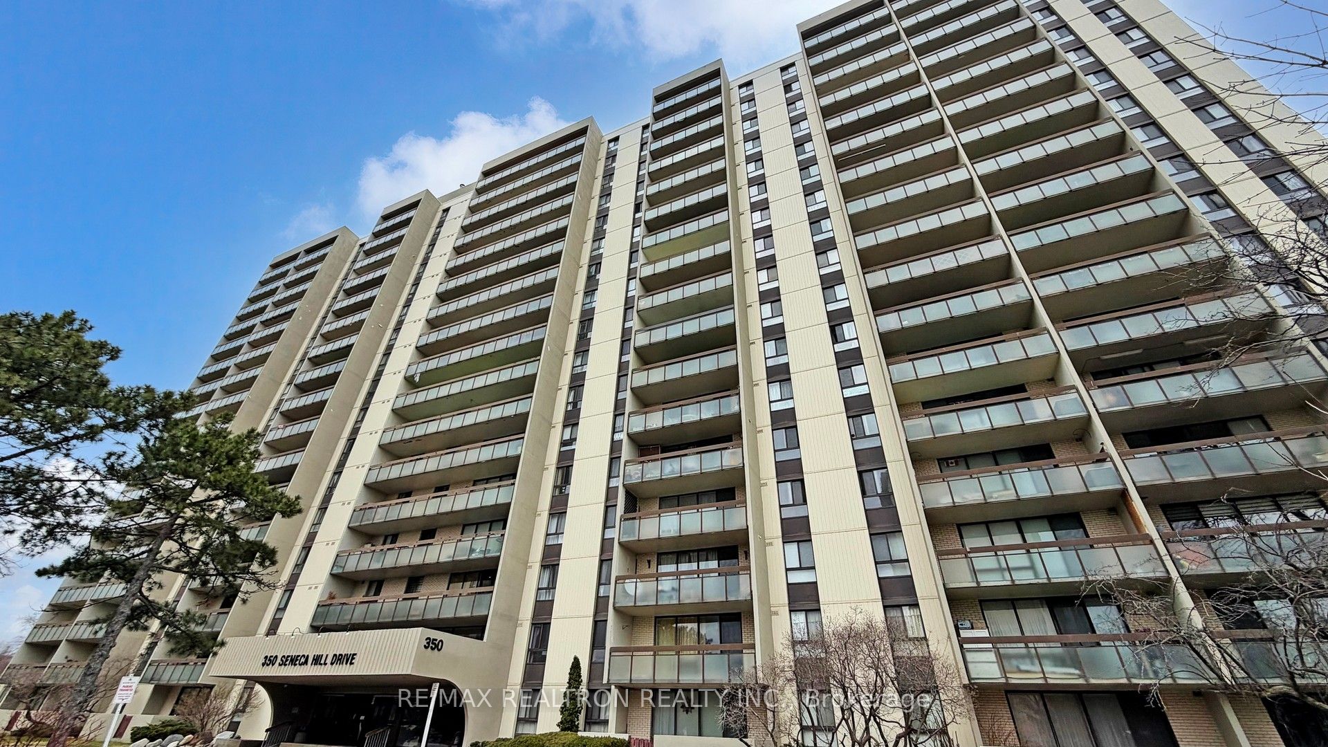 350 Seneca Hill Drive 212