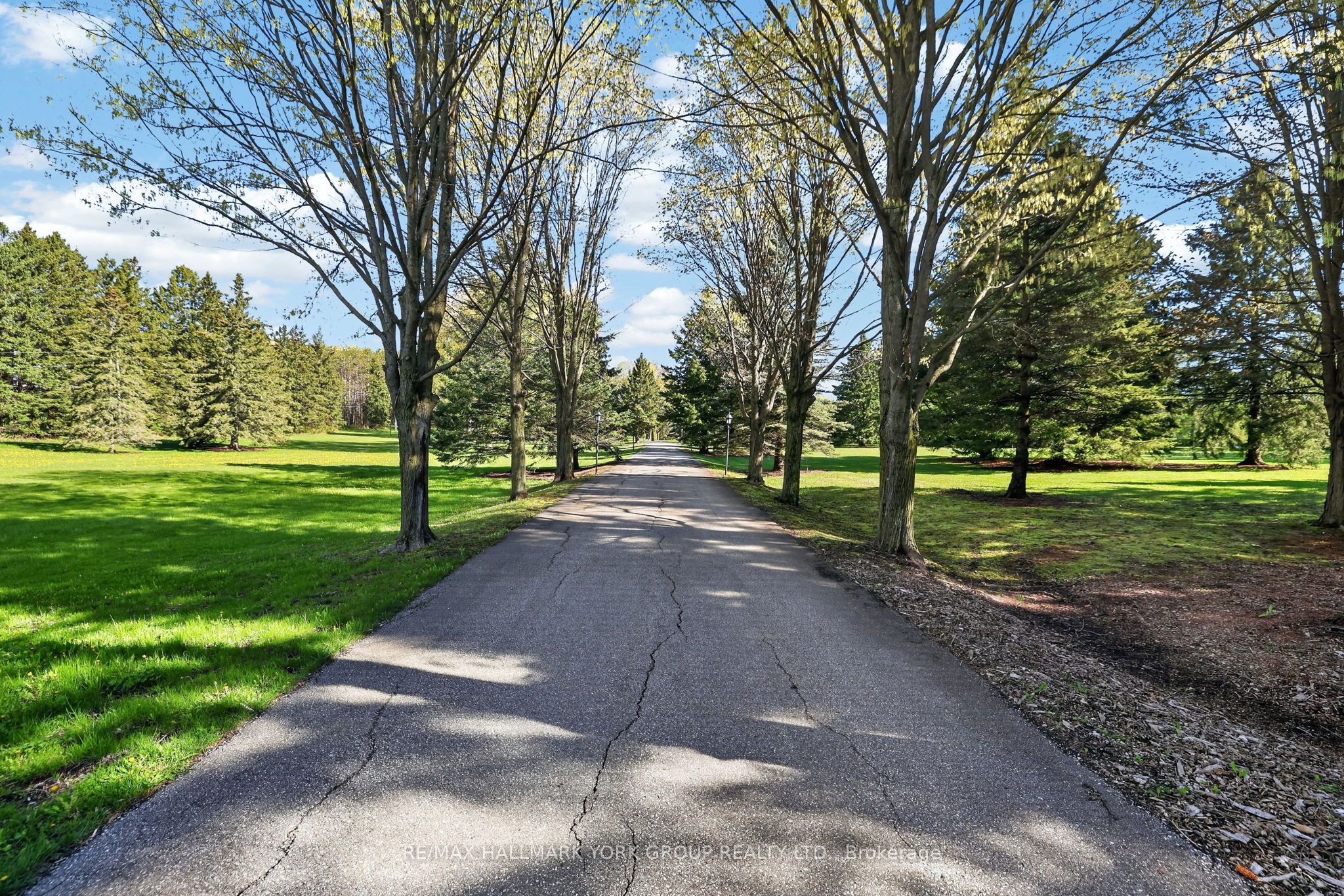 1020 18th Side Road