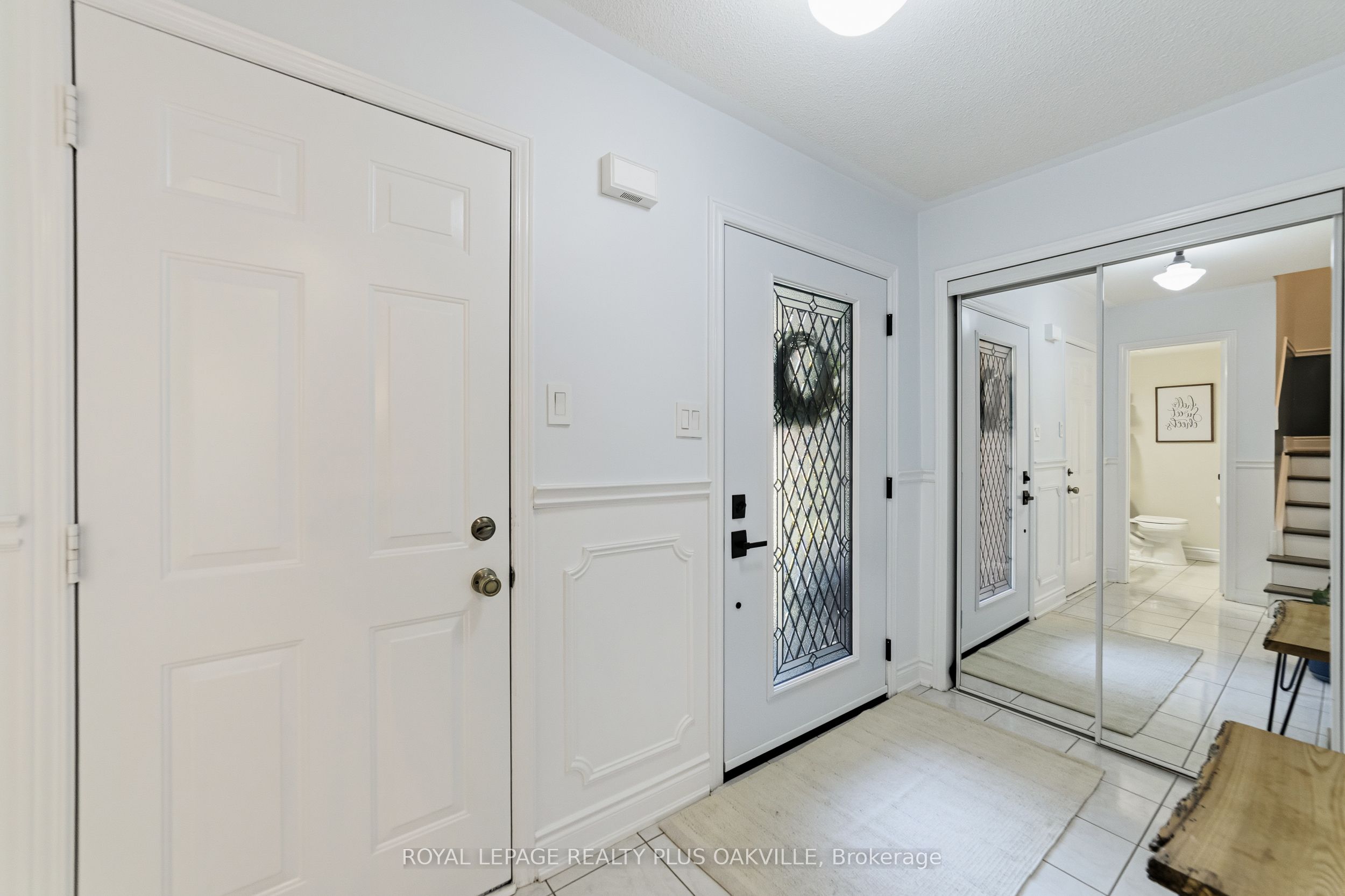 82 Fellowes Crescent