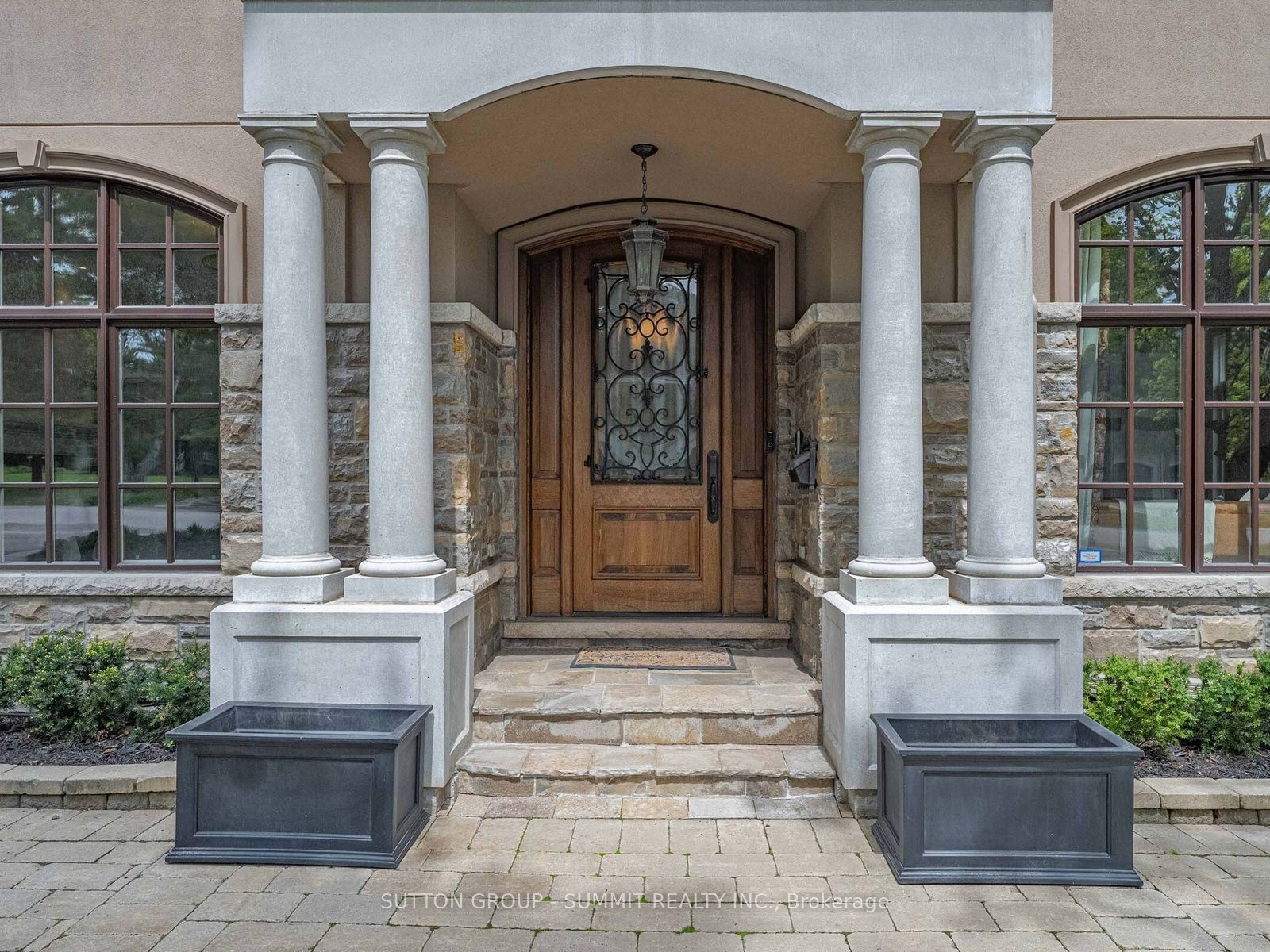 217 Eastcourt Road