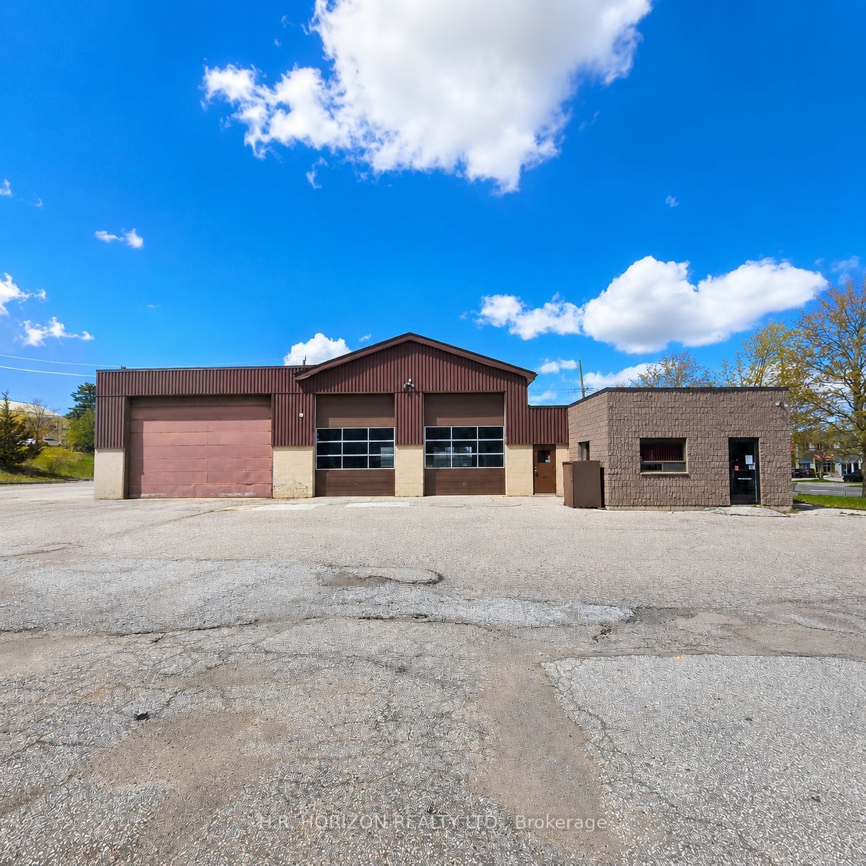 60 Industrial Parkway N
