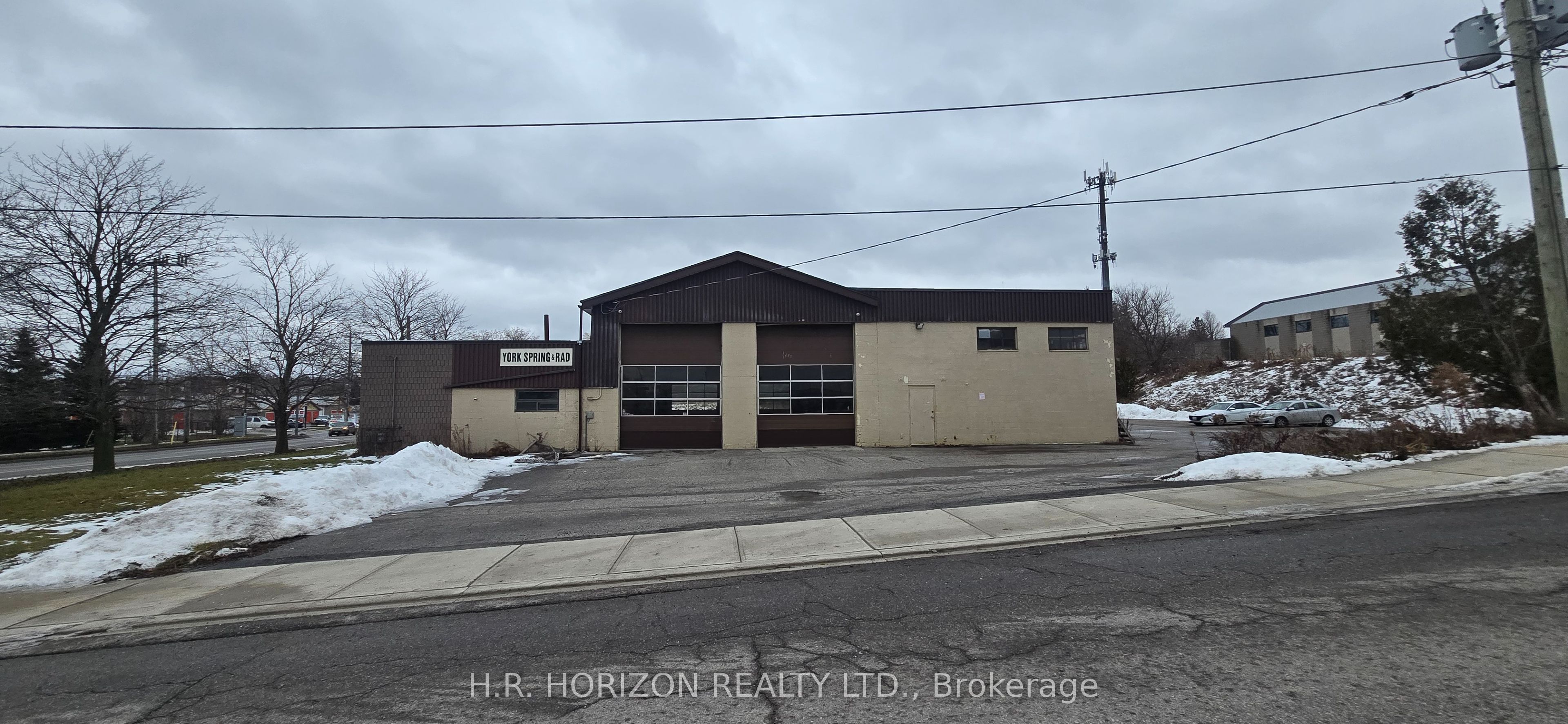 60 Industrial Parkway N