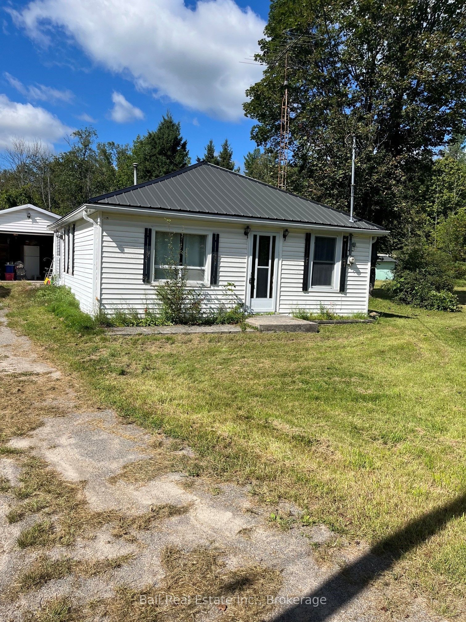 5033 Stirling-Marmora Road