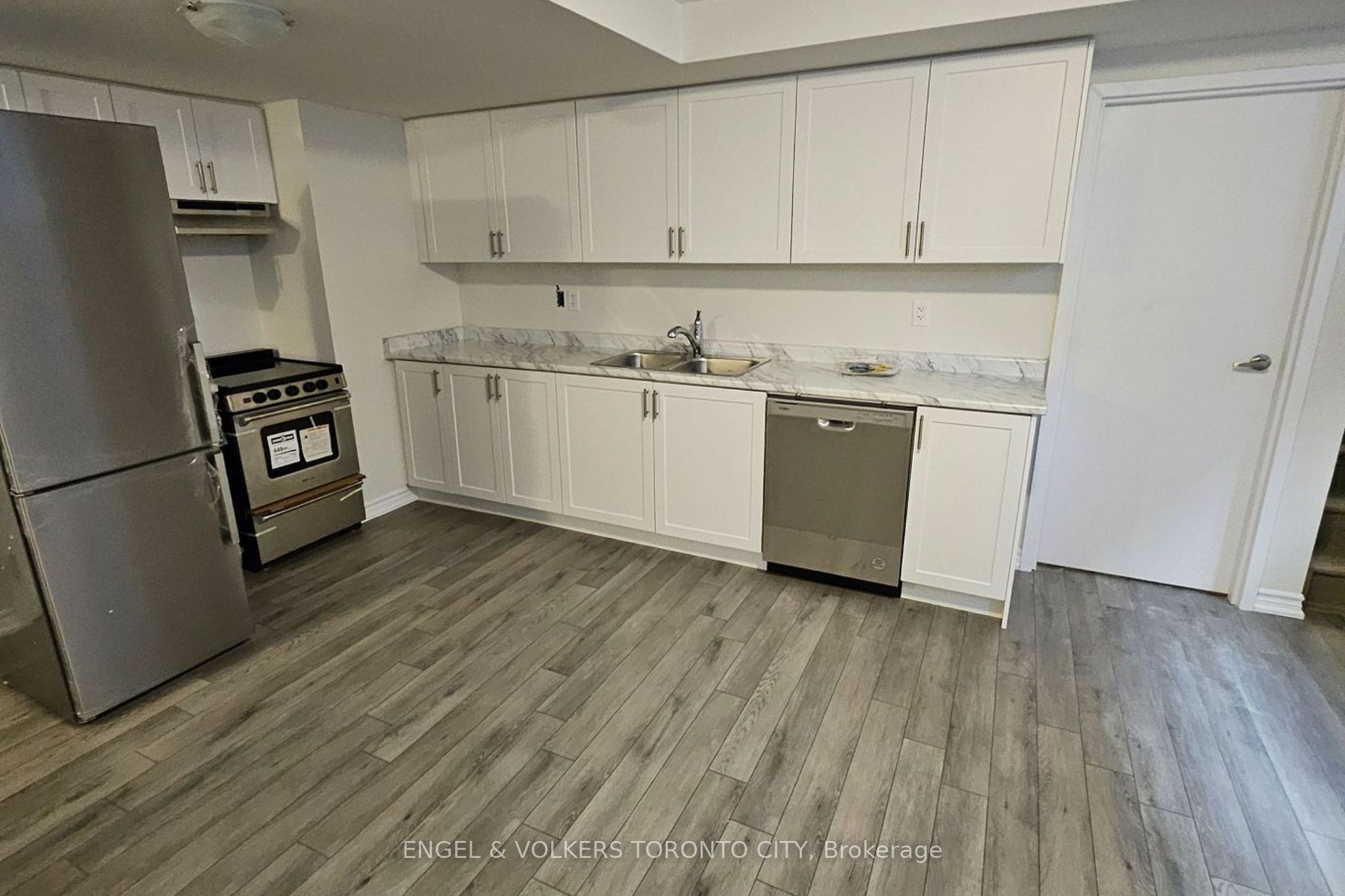 24 Ludlow Drive