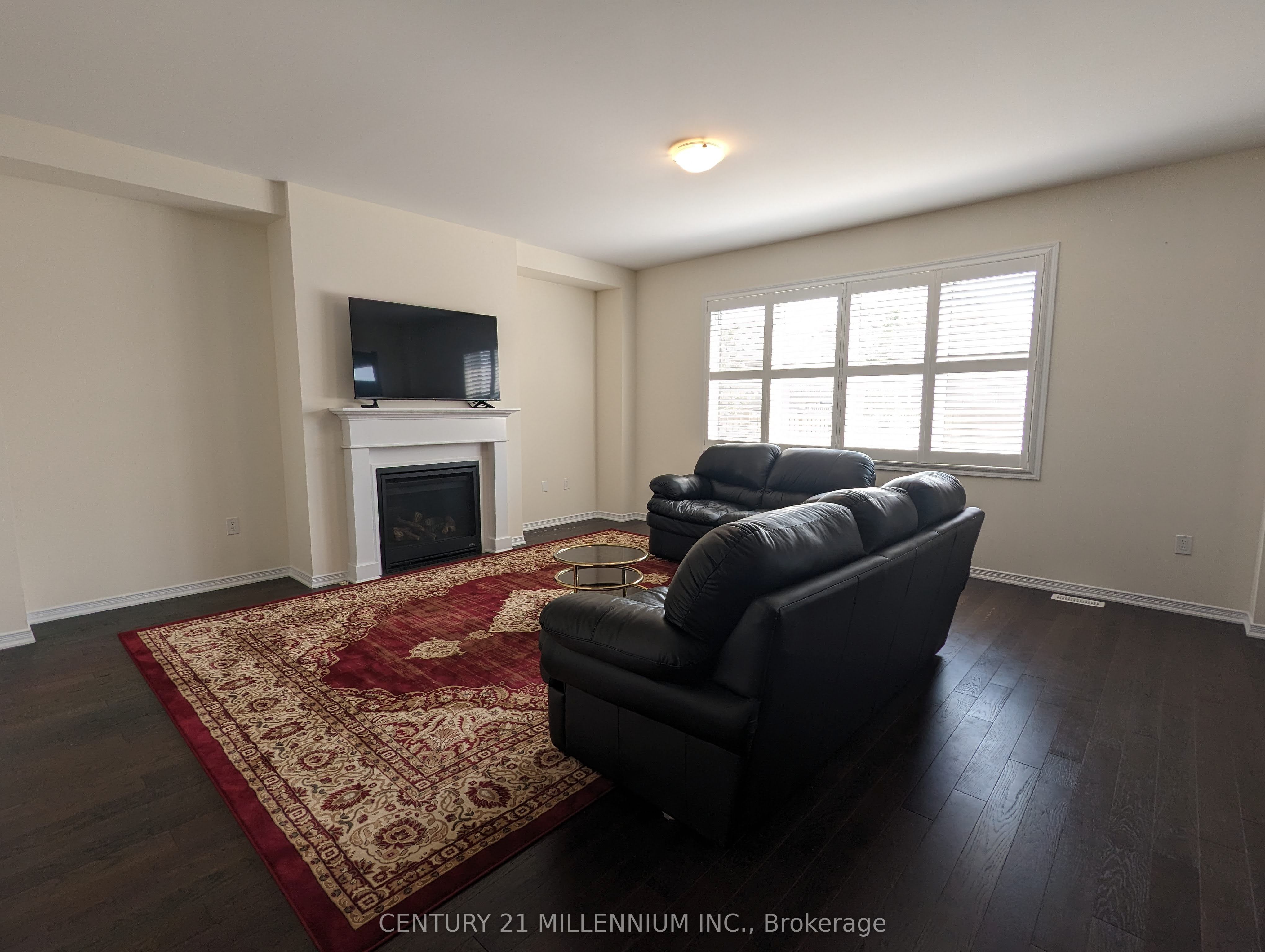 194 Woolwich Street S