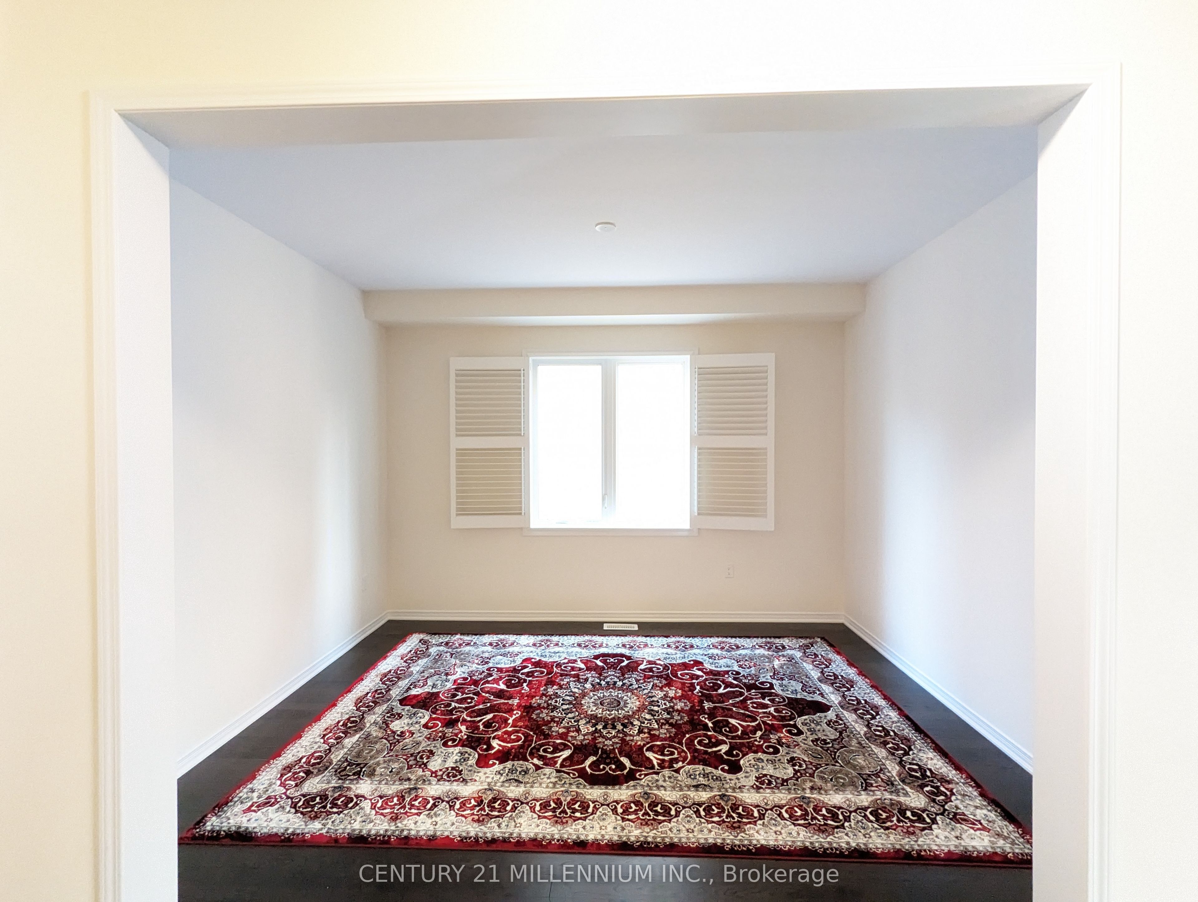 194 Woolwich Street S