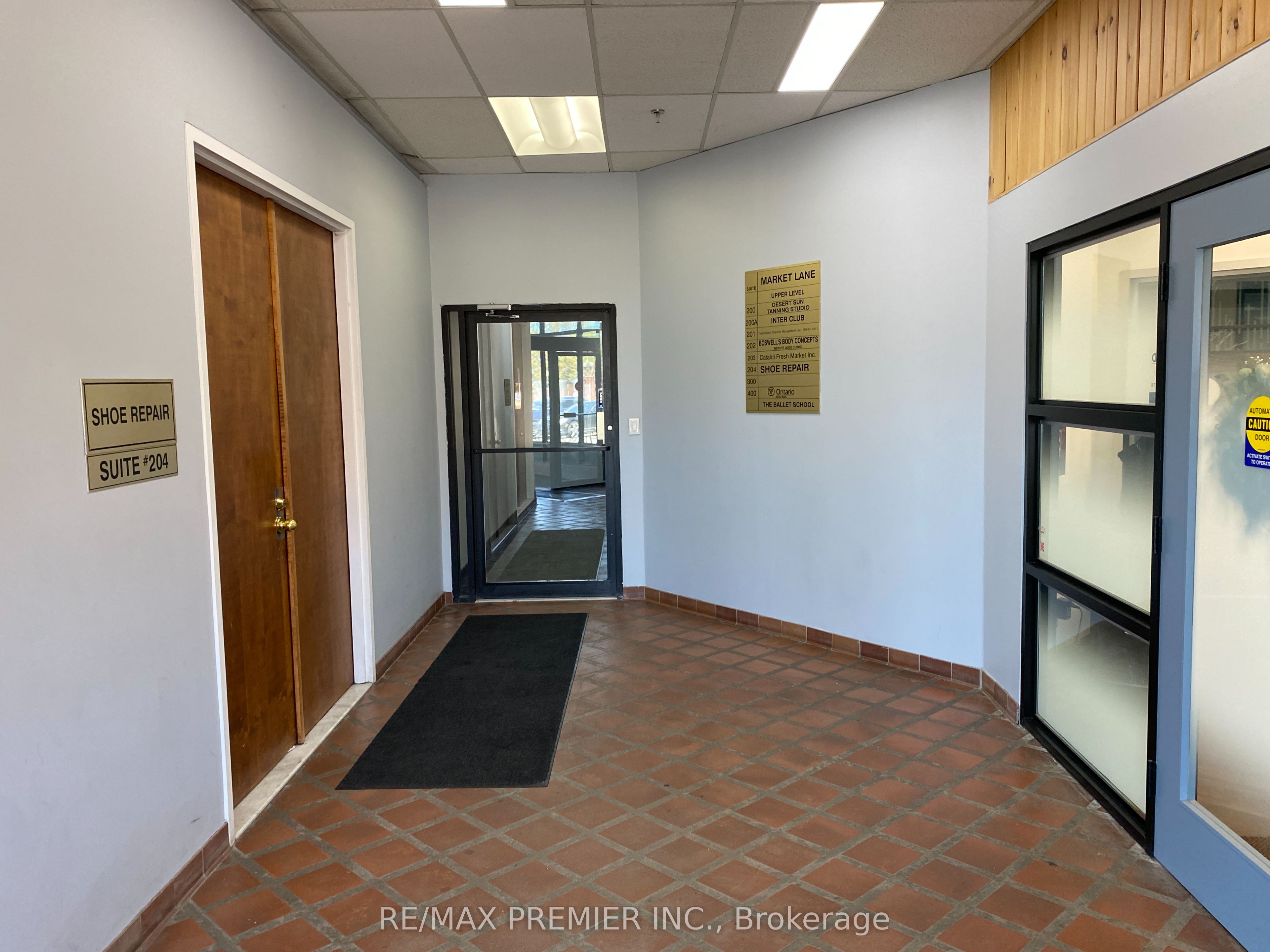 140 Woodbridge Avenue DU250