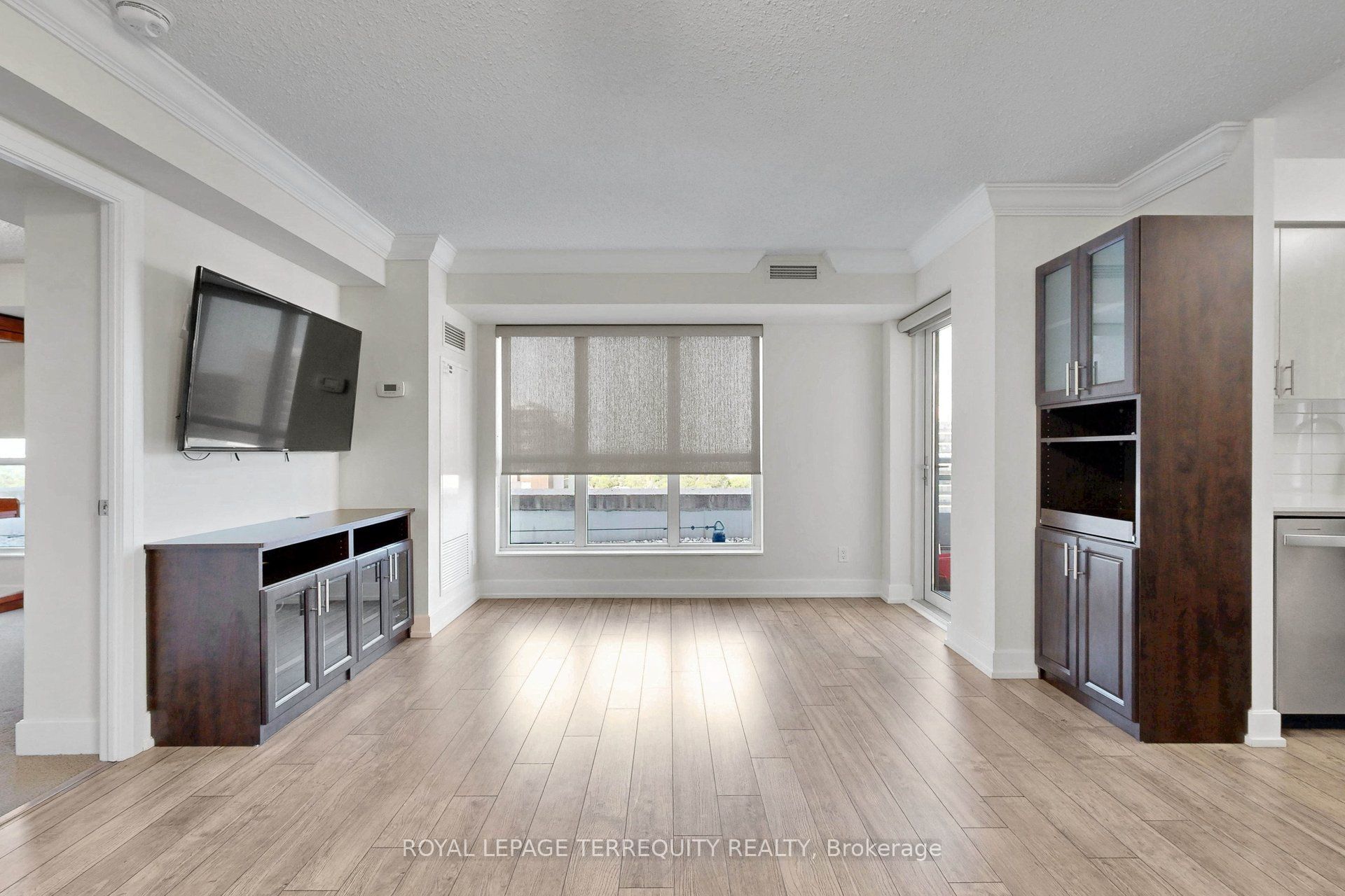 2 Eva Road 1322