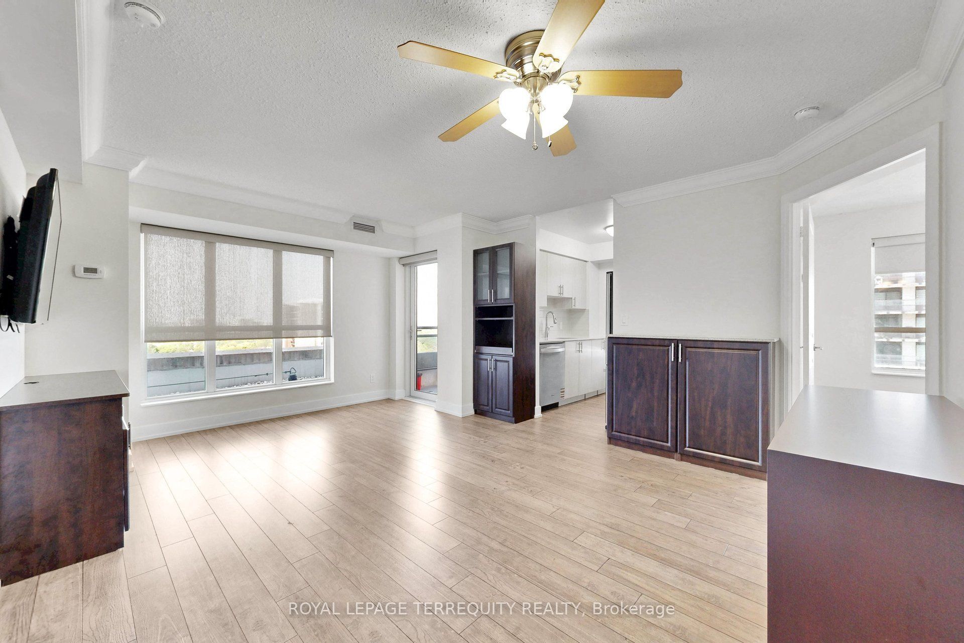 2 Eva Road 1322