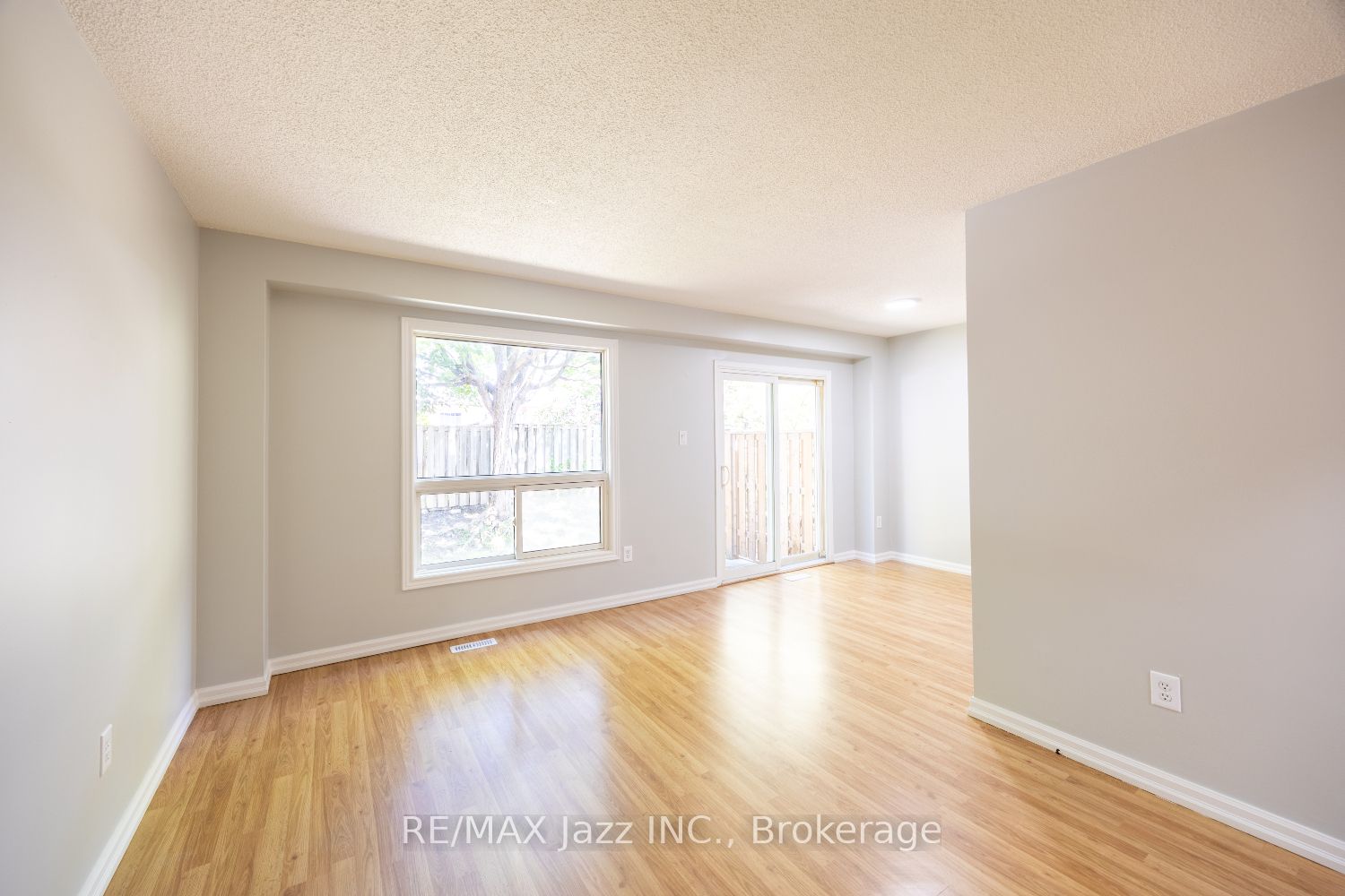 10 Bassett Boulevard 14