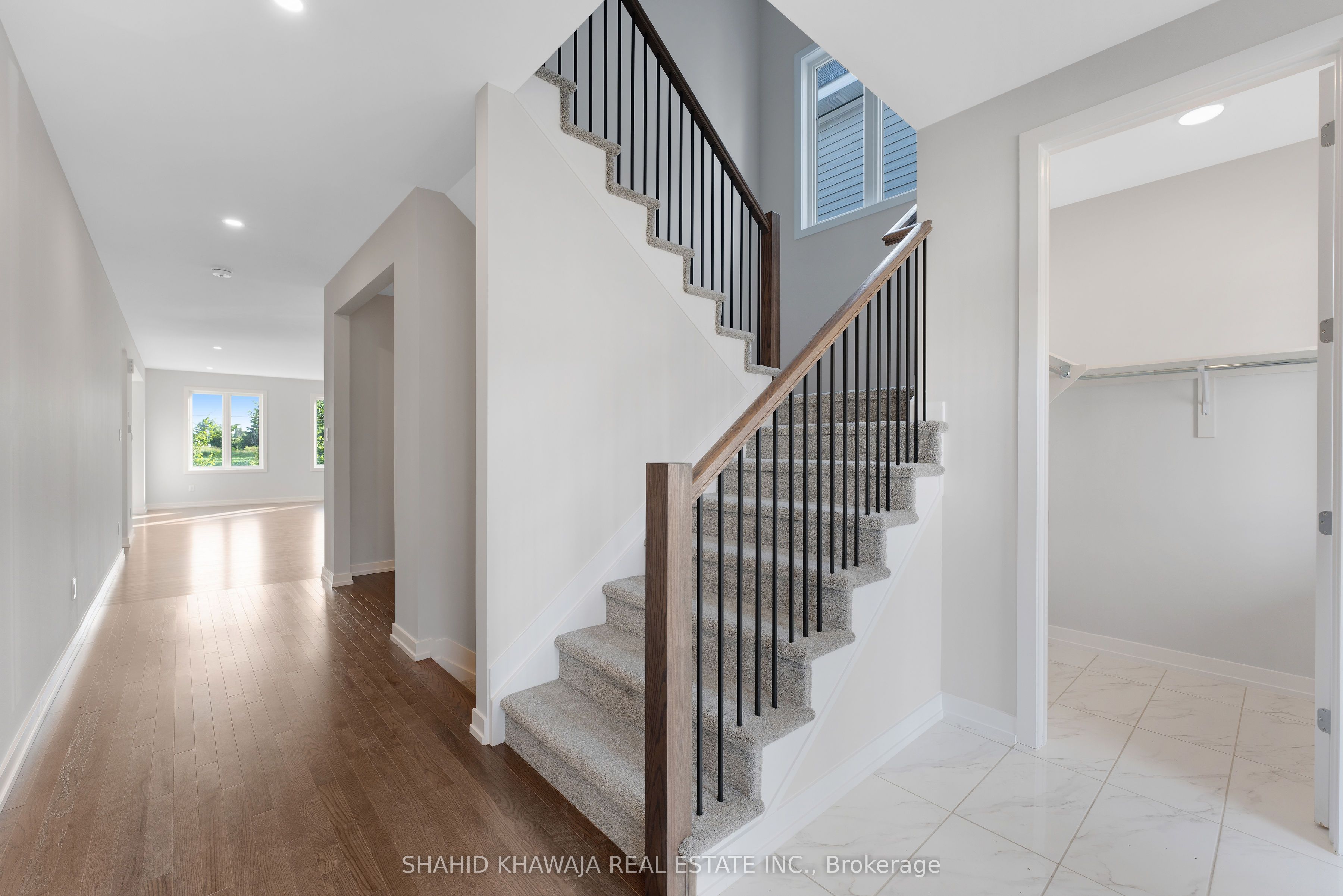 93 Hackamore Crescent