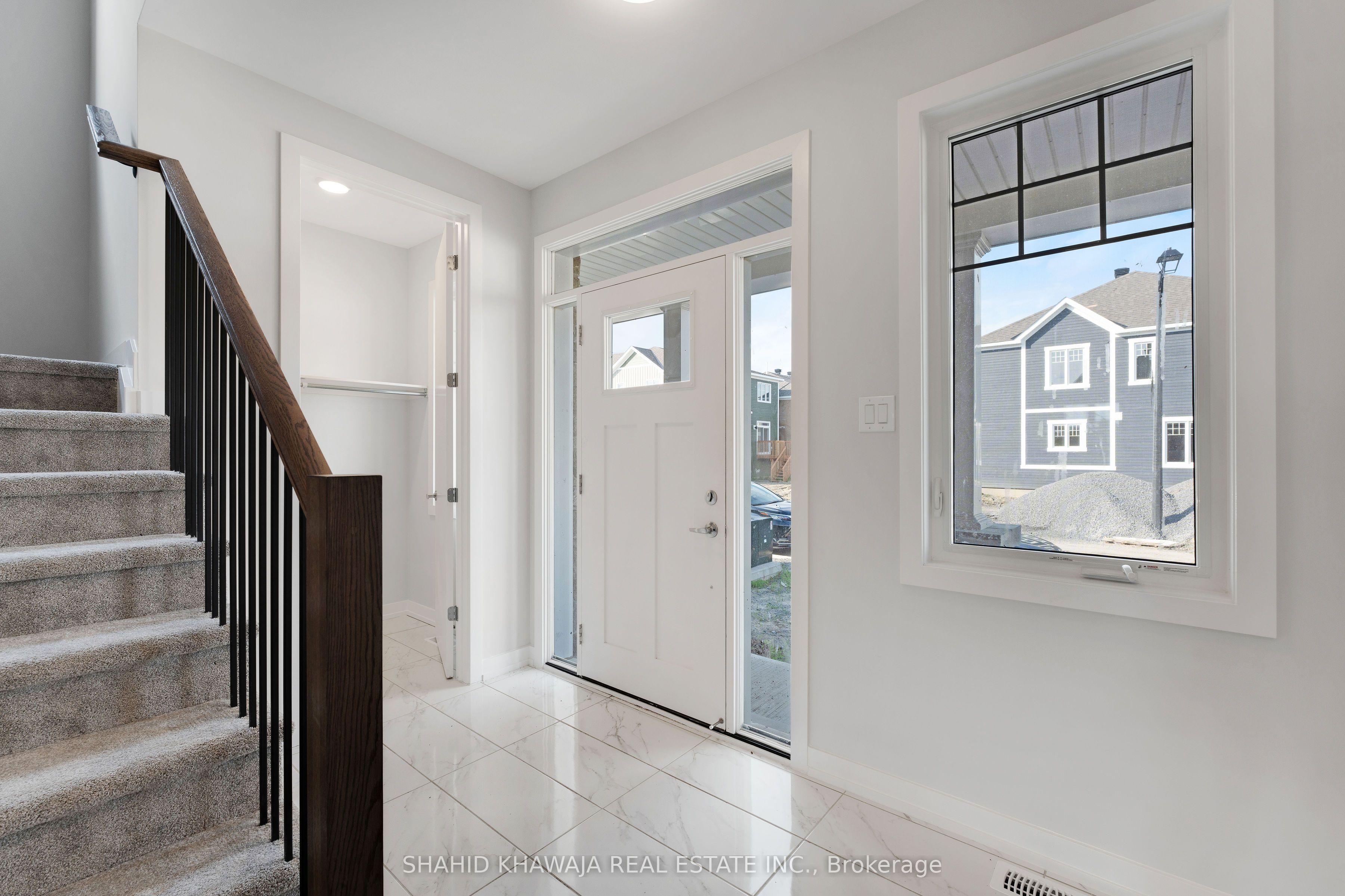 93 Hackamore Crescent