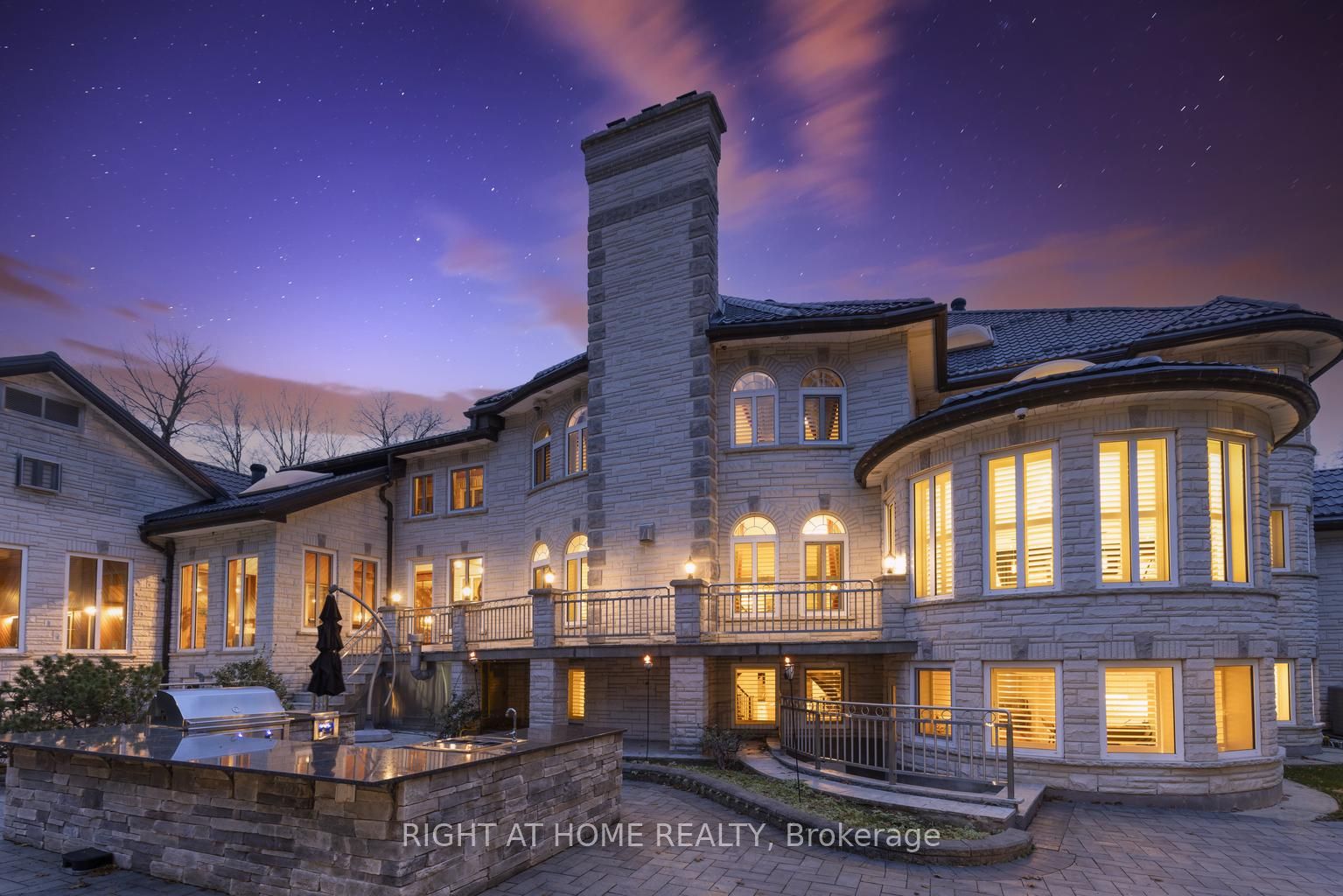 38 Sugarbush Court