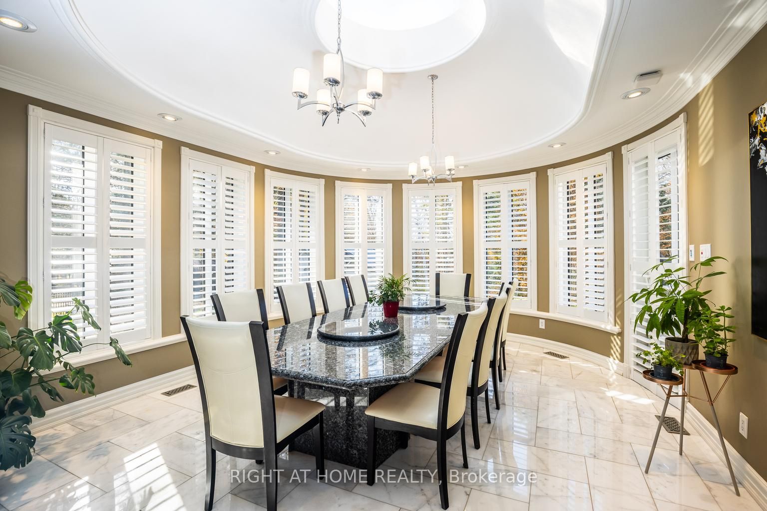 38 Sugarbush Court