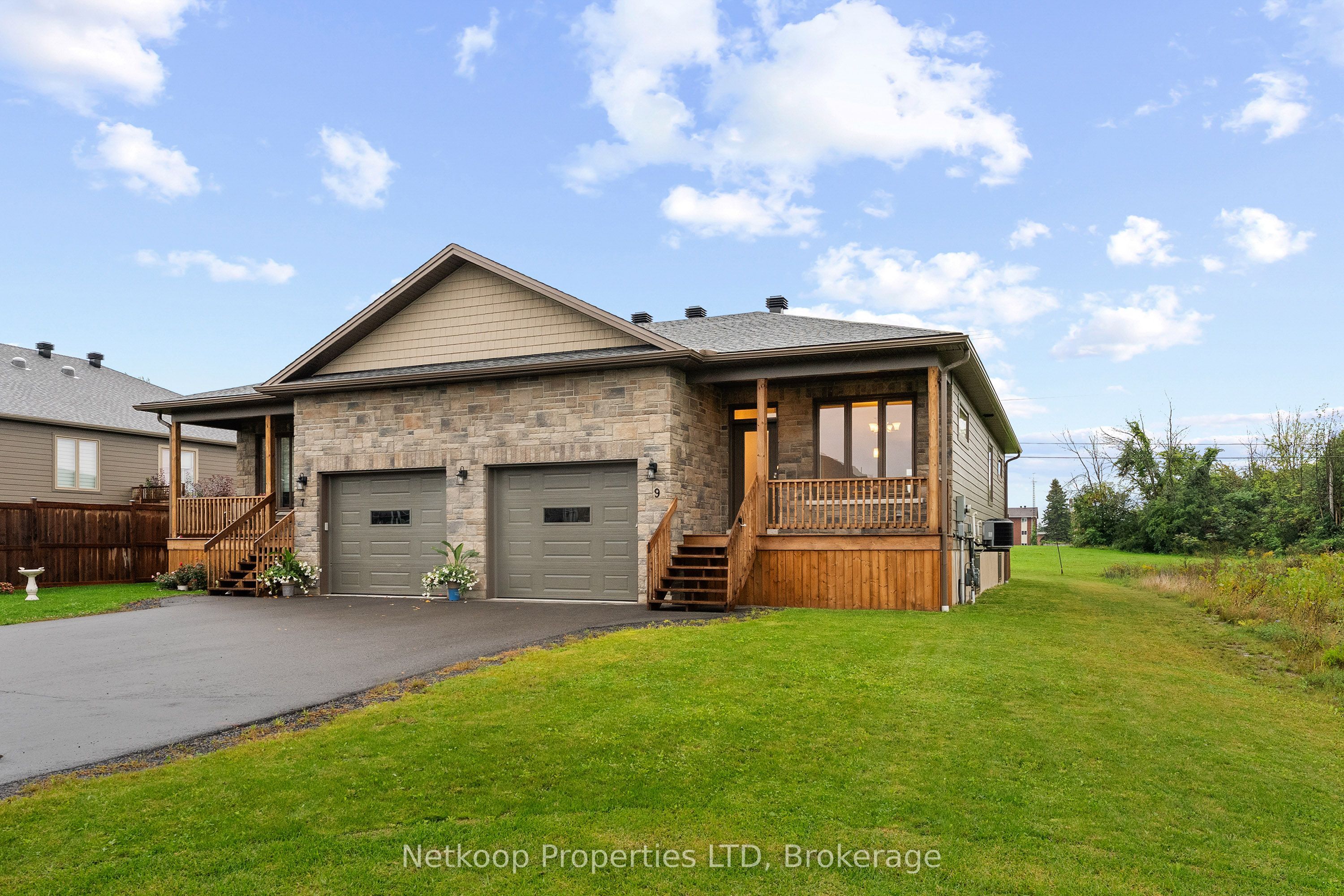 9 Billings Avenue W