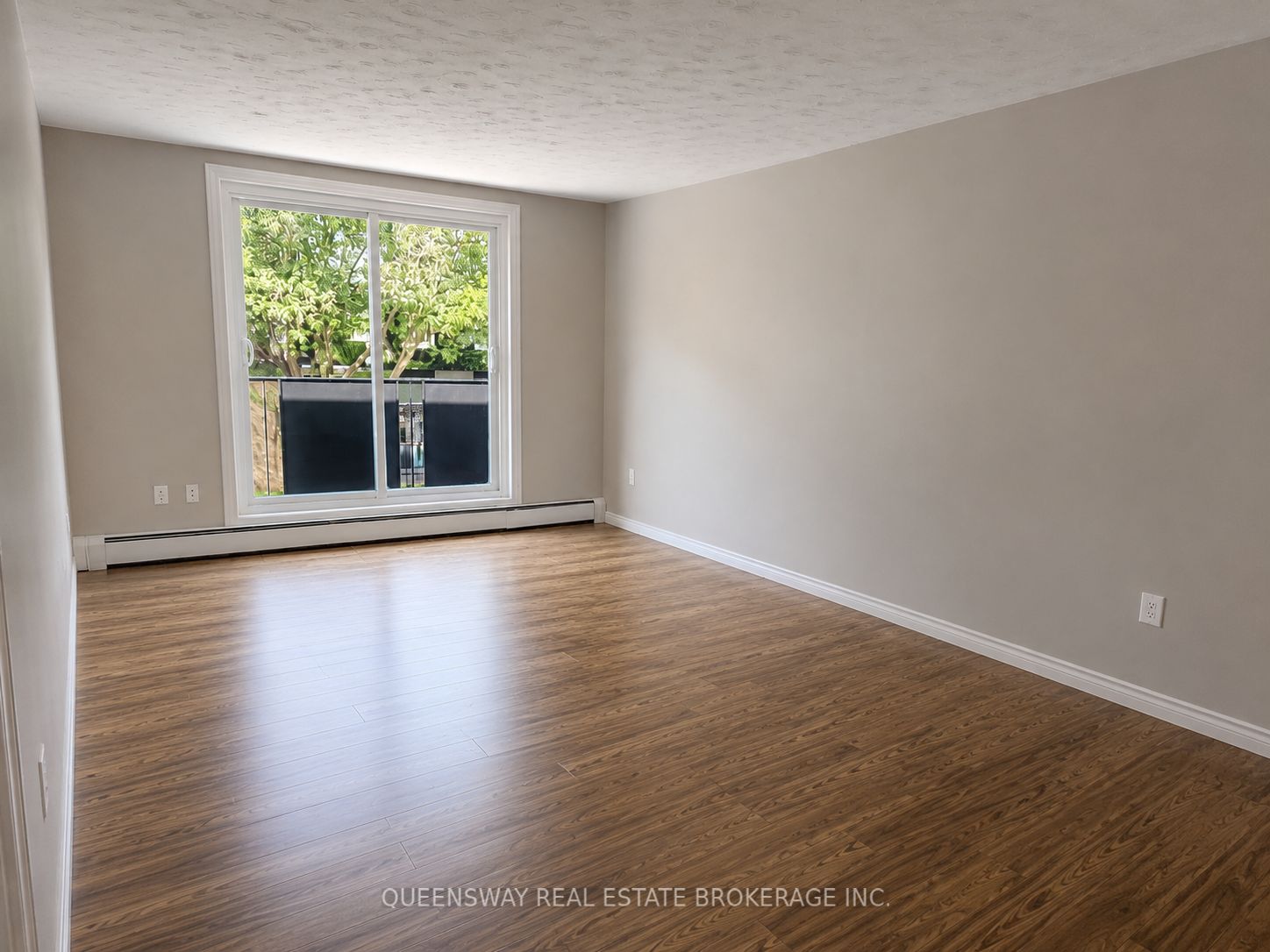 601 Barber Avenue N 306