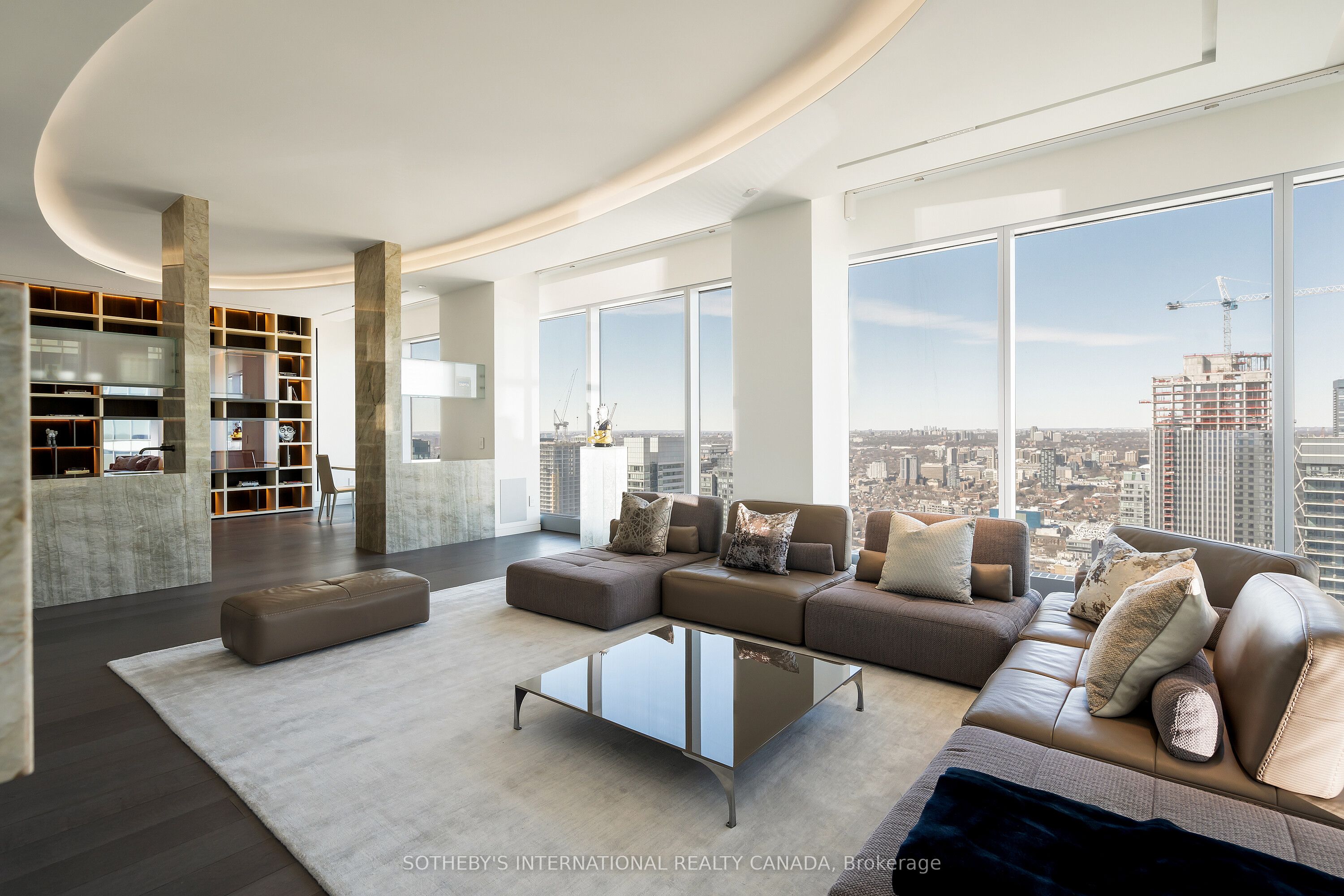 183 Wellington Street W 4602/03