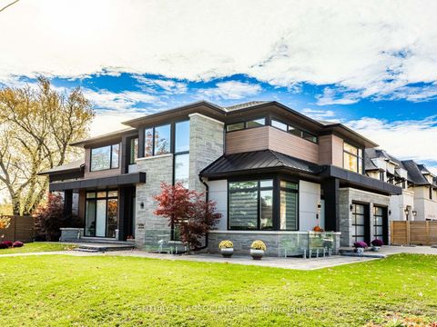 374 Seaton Drive Oakville ON L6L 3Y1