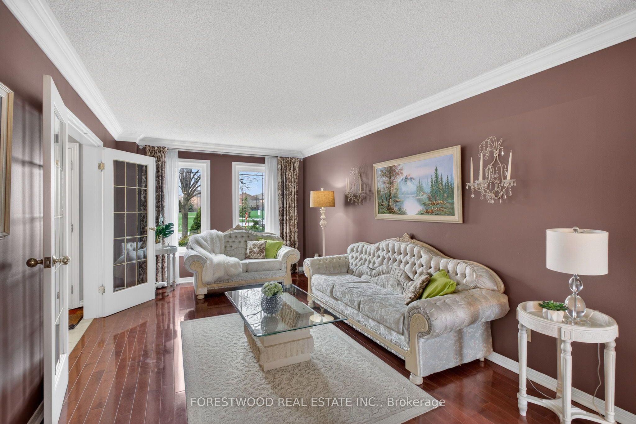 566 Huntington Ridge Drive