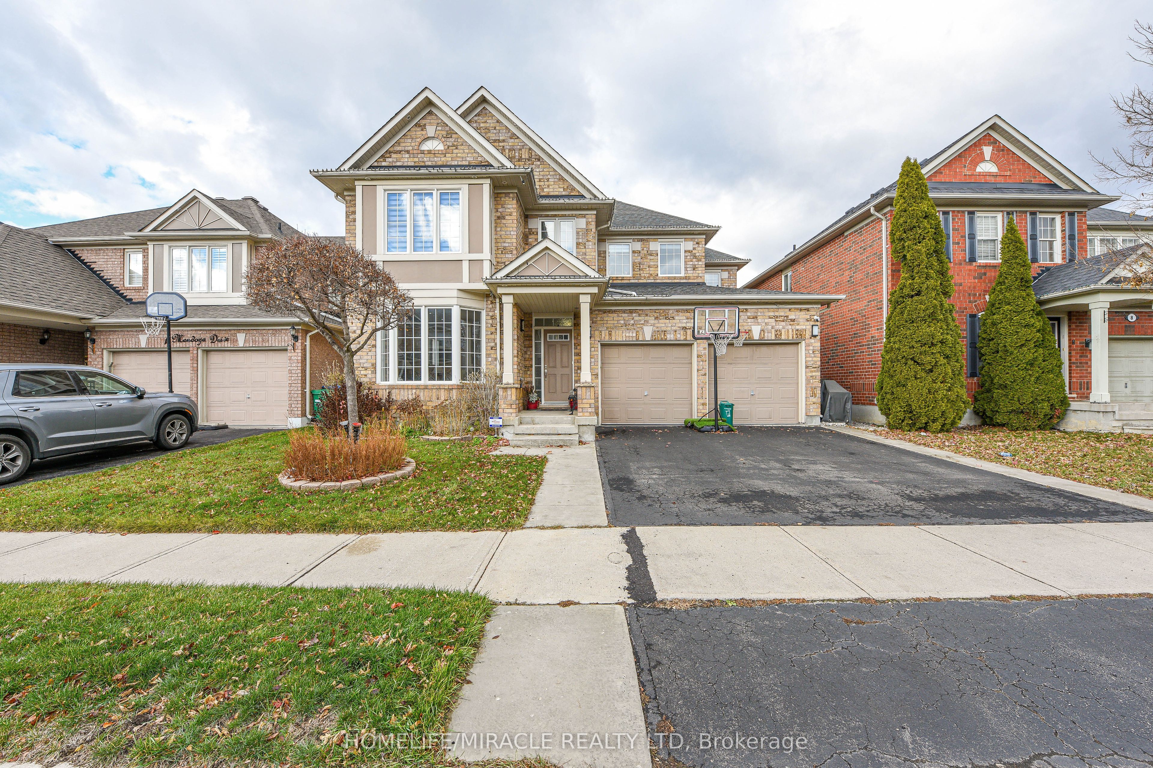 6 Mendoza Drive