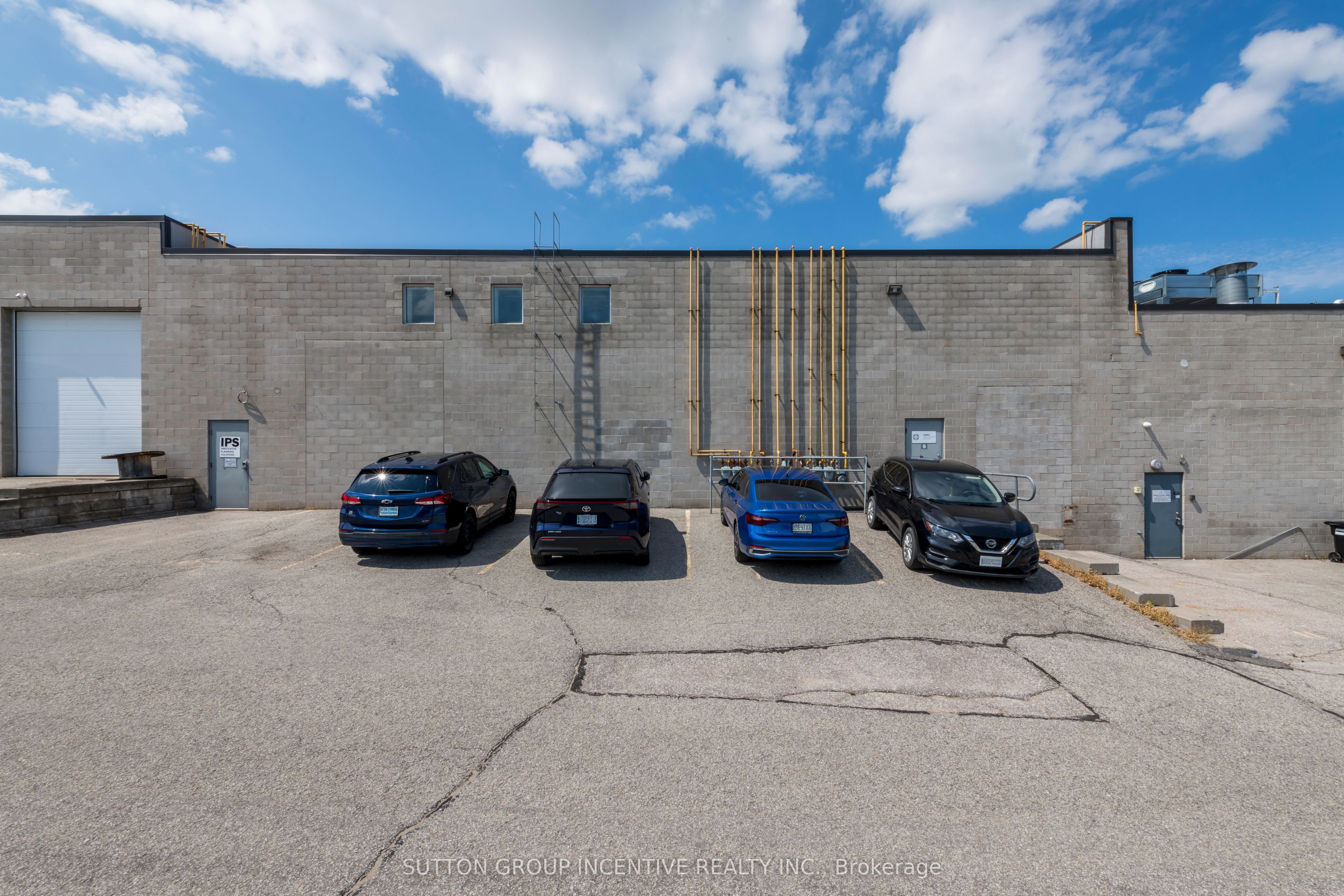 647 Welham Road 9