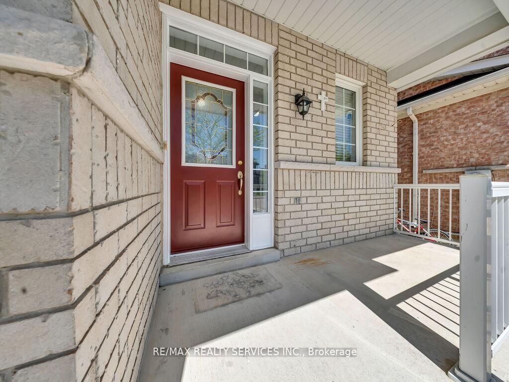 15 Lockburn Crescent