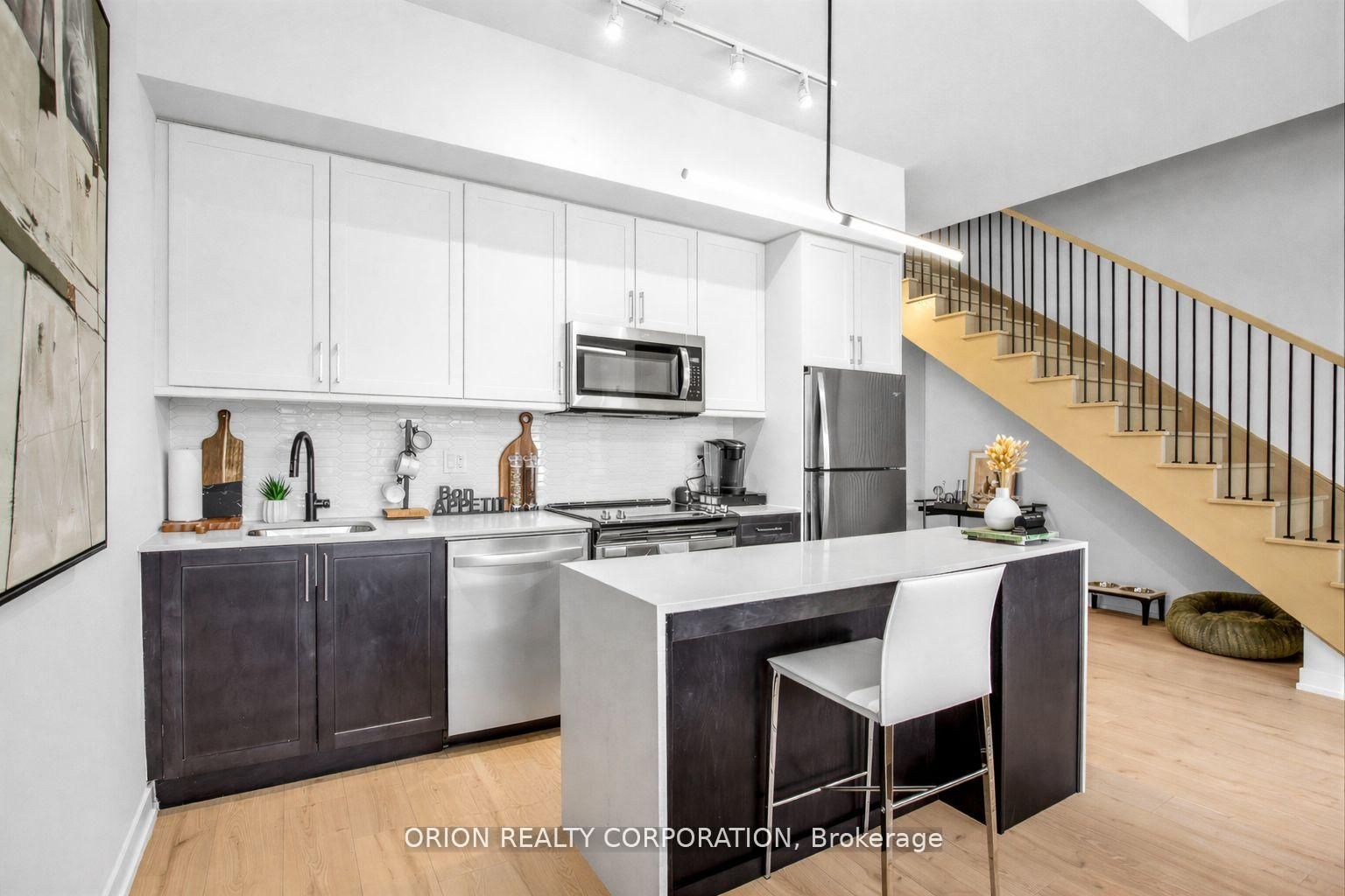 201 Brock Street S 106