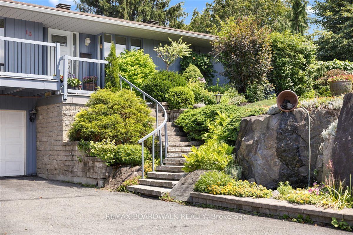 15 Selwyn Crescent