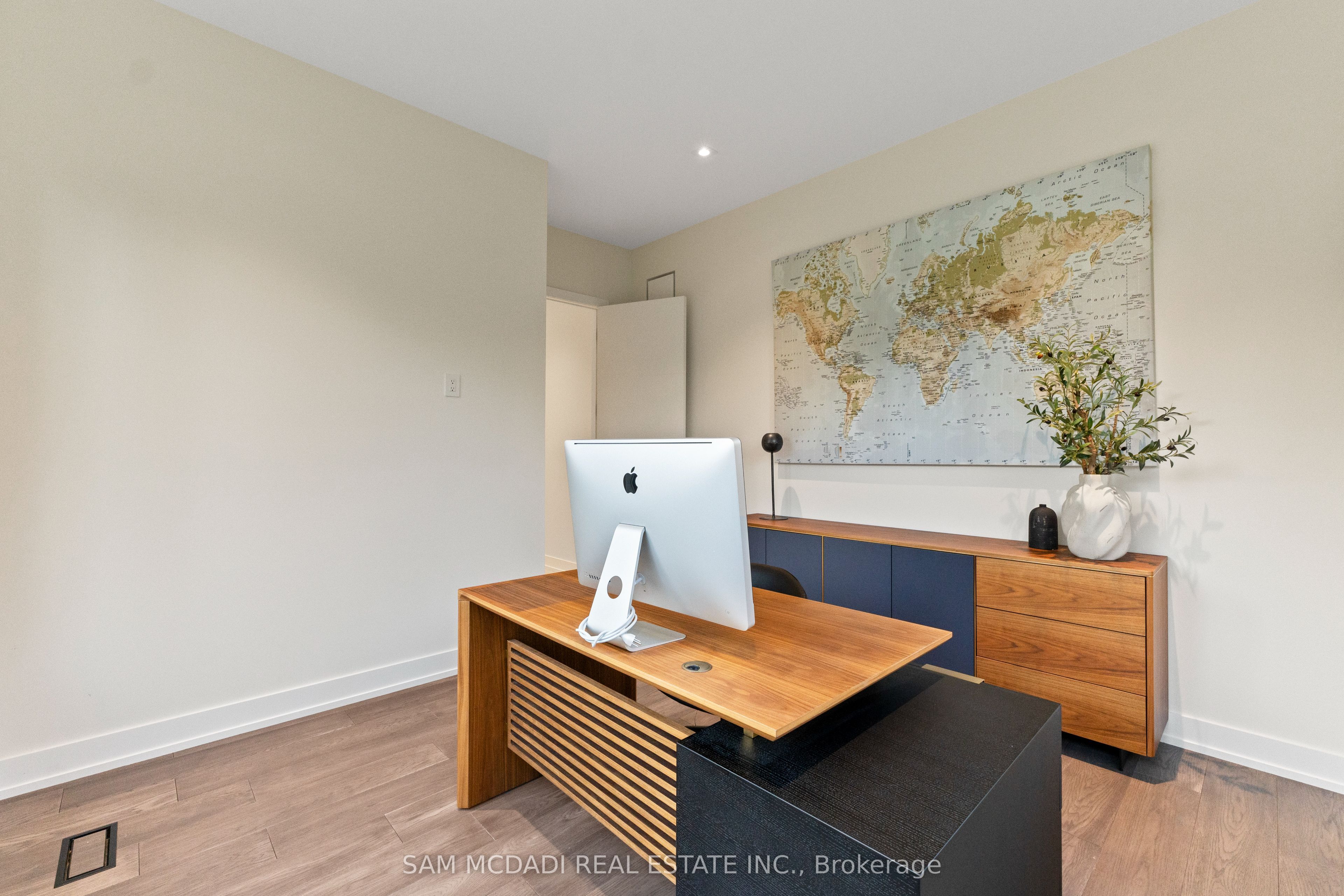 2075 Shawanaga Trail