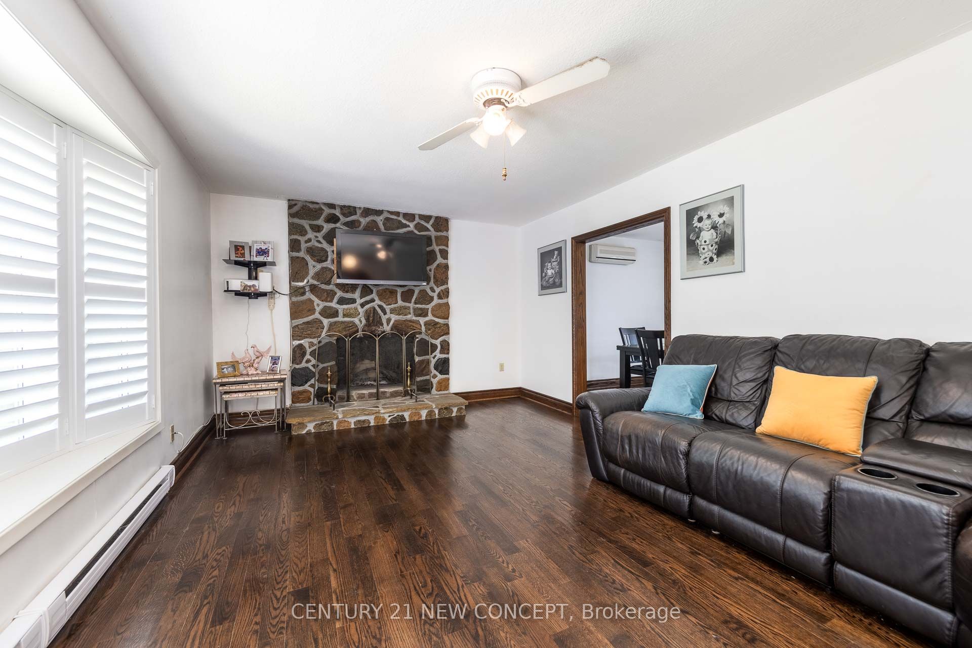 20430 Bathurst Street