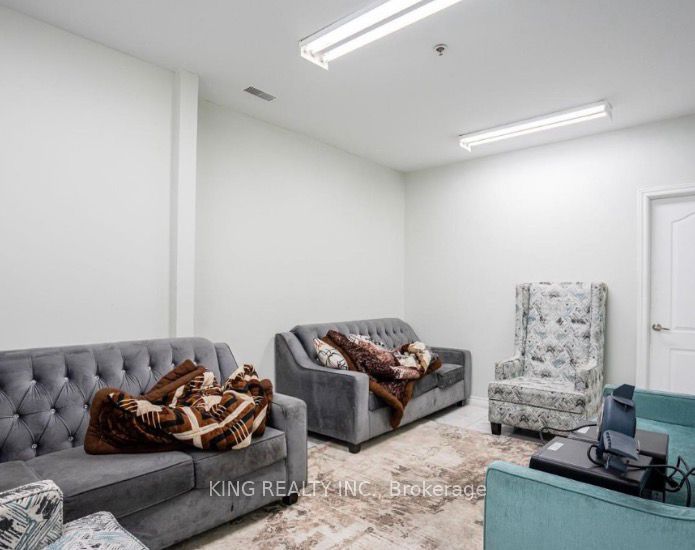 67 Westmore Drive 13
