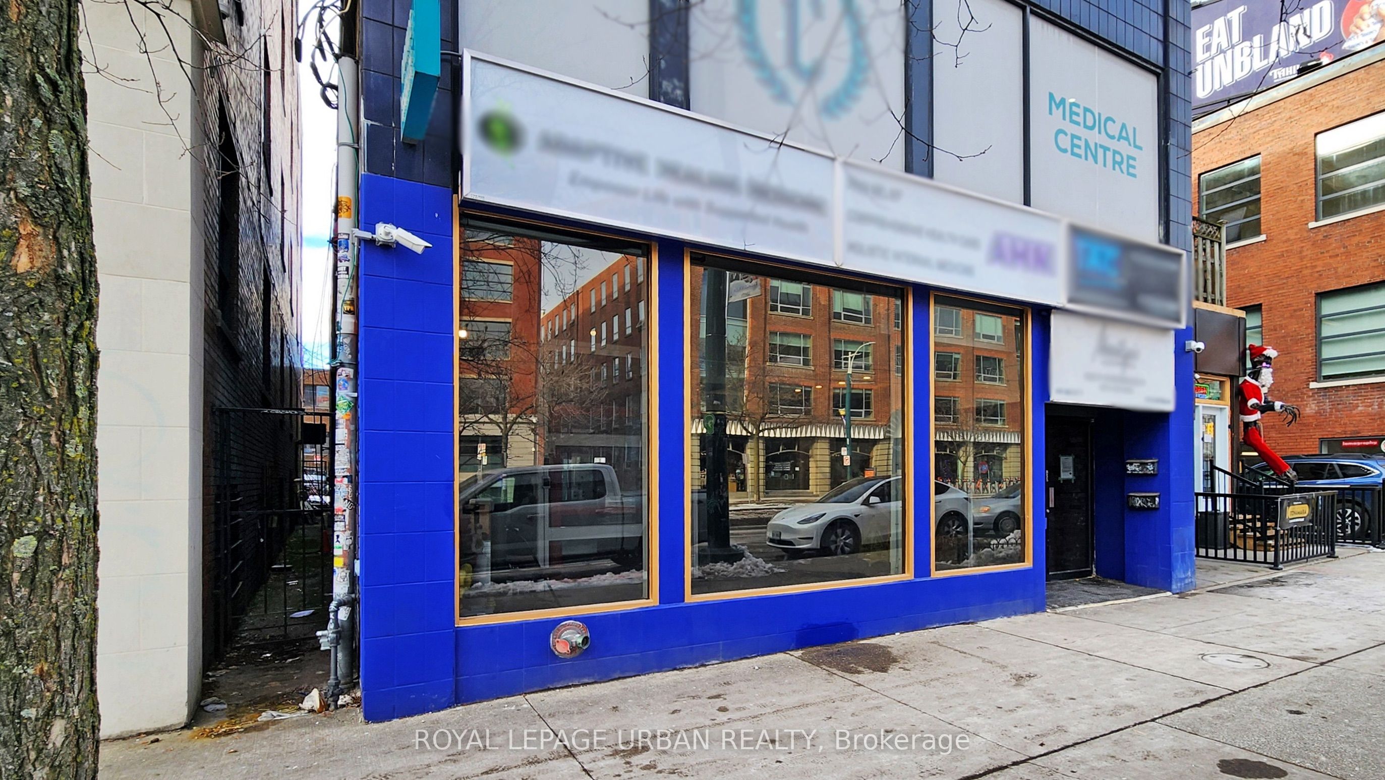 200 Spadina Avenue