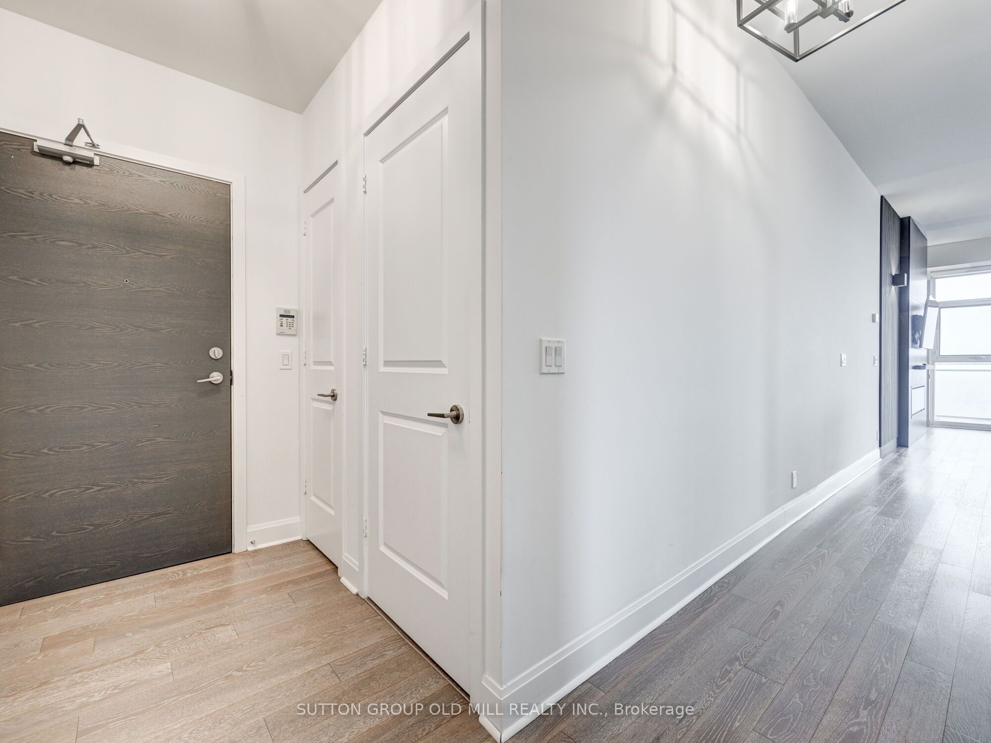 33 Shorebreeze Drive Lph3704