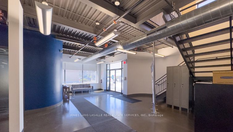 9099 Leslie Street D